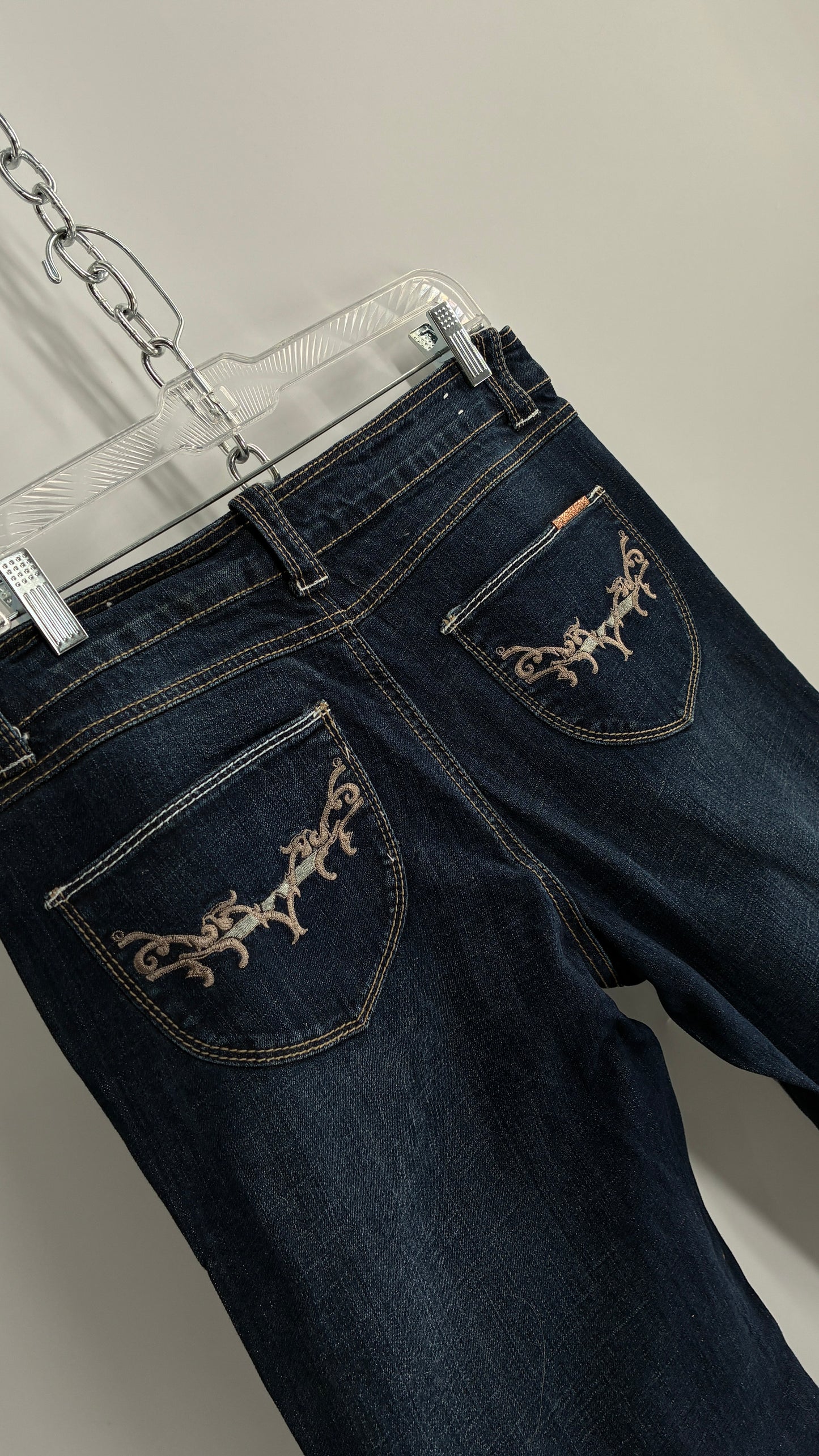Vintage BUFFALO Dark Wash Embroidered Pocket Jeans (32x33)
