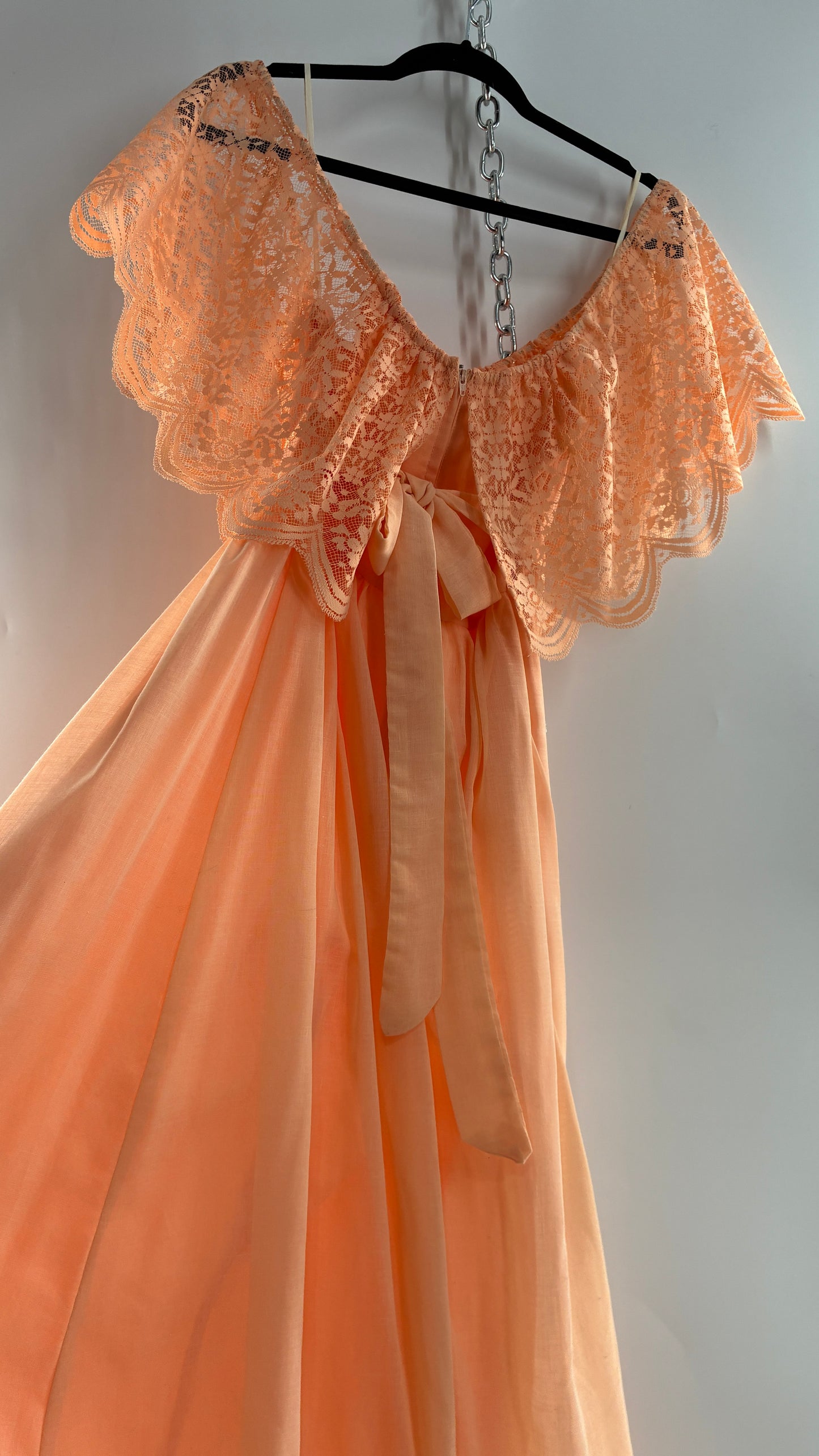 Vintage 1960s Ruffled Off the Shoulder Peach Full Length Voluminous Gown with Tie Back (9/10)