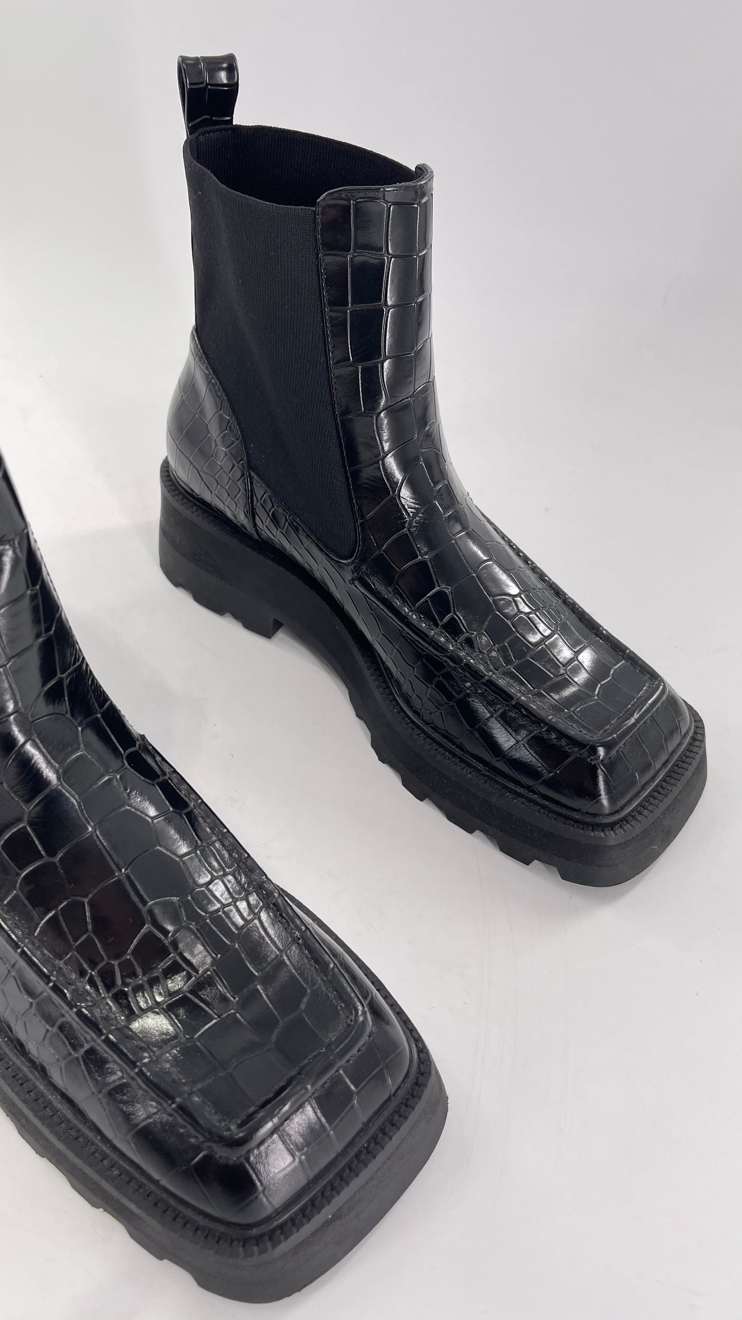 INTENTIONALLY Black Patent Crocodile Embossed Extreme Square Toe Boots (10)