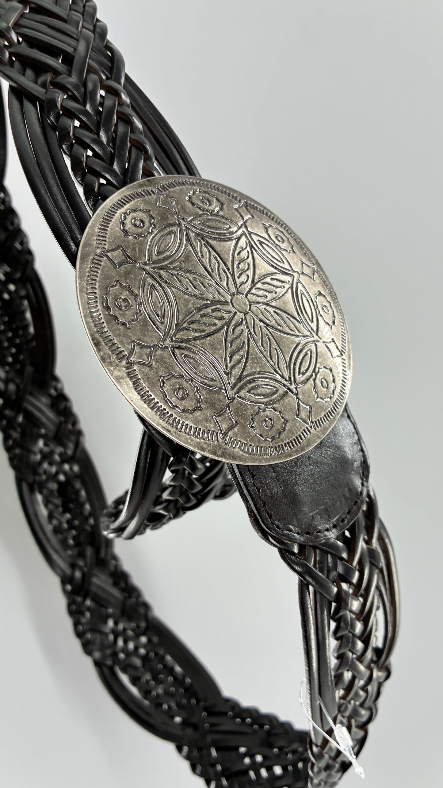 Vintage New York & Company Black Braided Leather Belt with Engraved Metal Buckle (Medium)