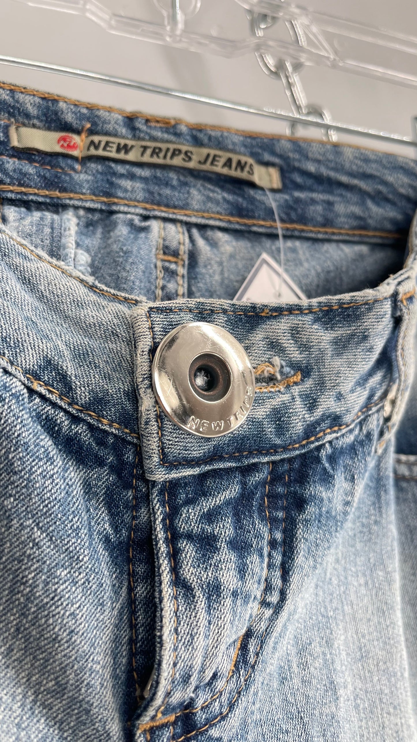 Vintage New Trips Light Wash Kick Flare Jeans with Zipper Hem Detail, V Waistline and Oversized Metal Buttons (40)