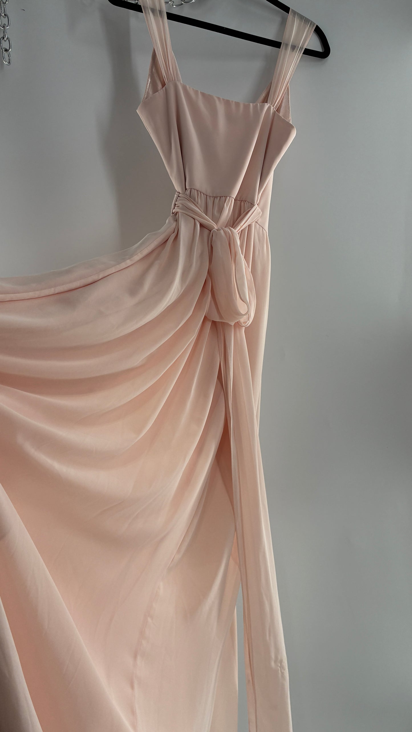 CEREMONY Joanna August Ballet Slipper Pink Vented Gown with Tied Waist (Small)
