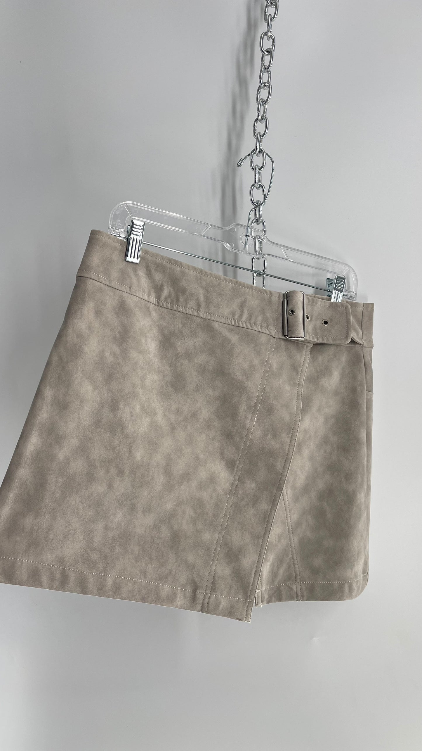 Free People Grey Vegan Leather Big Buckle Mini with Button Bag (10)