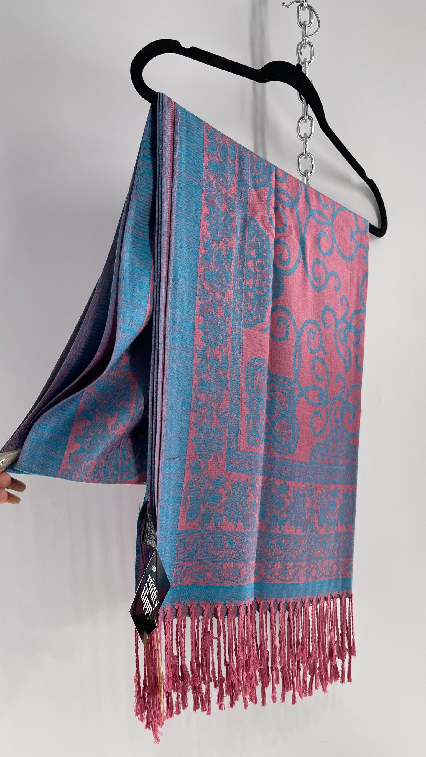Deadstock Vintage Go & Go NEW YORK Voluminous Pink/Blue with Tassels and Tags Attached