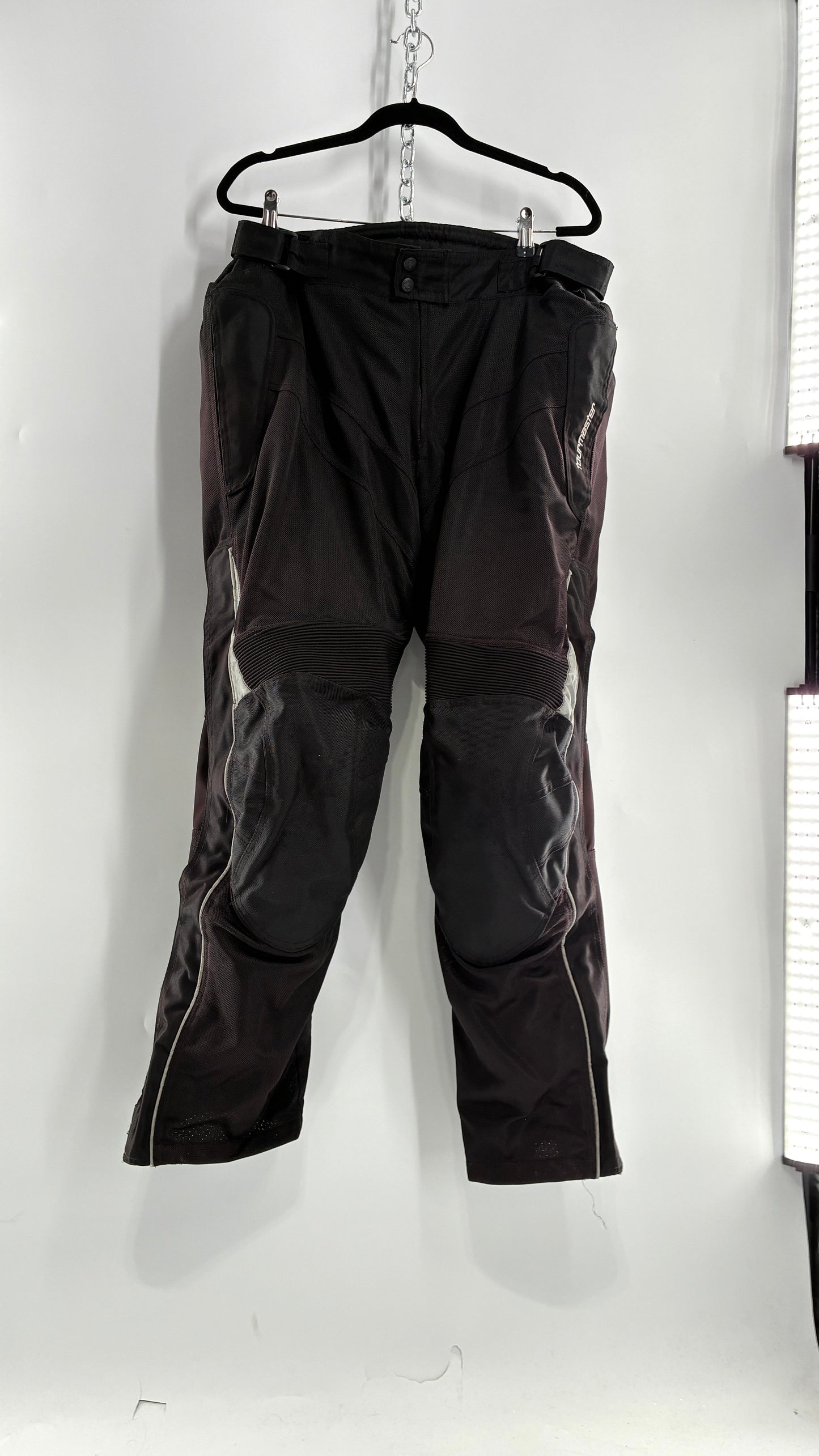 Vintage TOURMASTER VENTURE2.0 Motorcycle Riding Pants with Built In Padding (XXL Short)