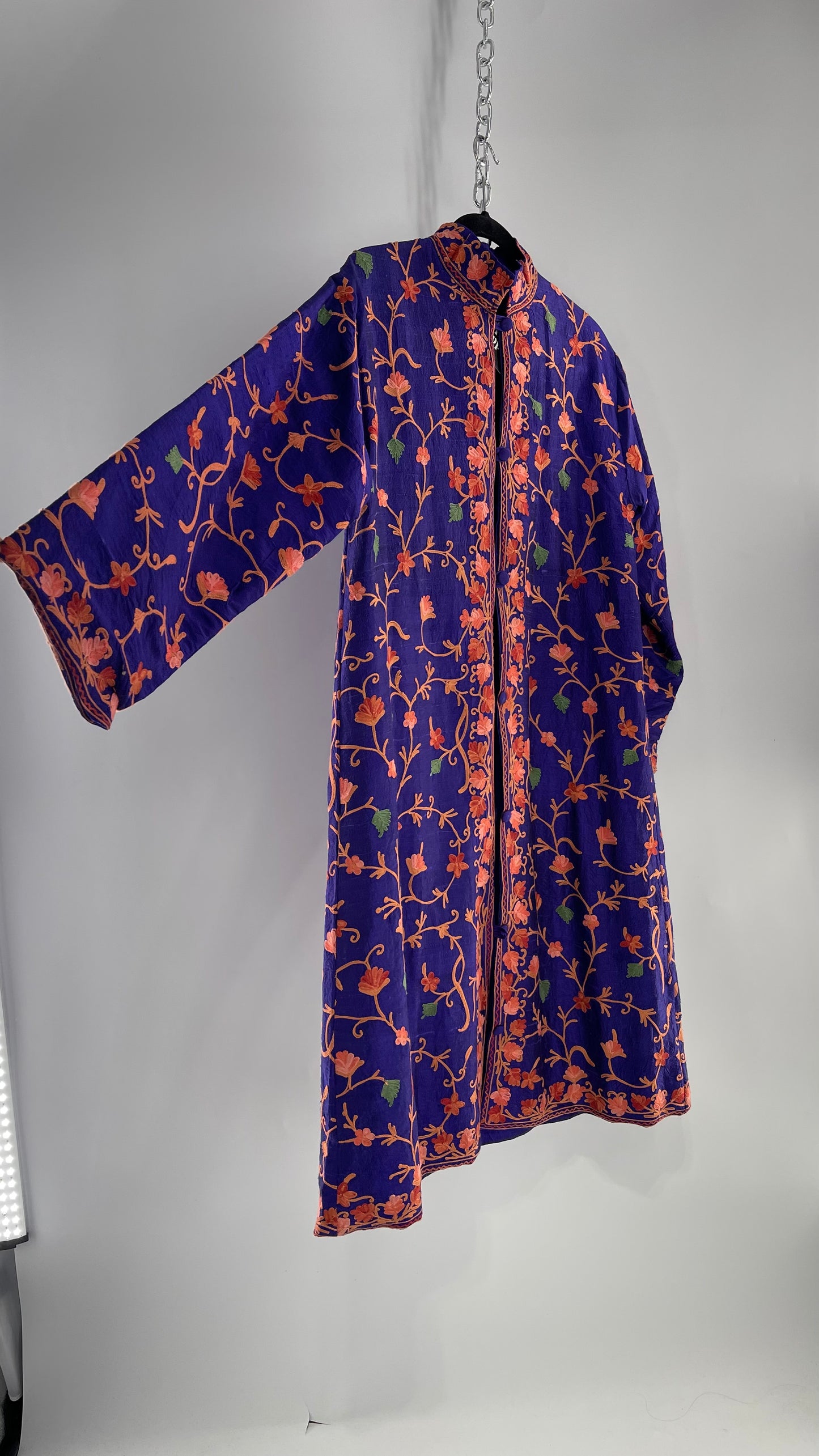 Vintage 1970s Indian Silk Long Purple Kashmiri Coat with Contrasting Embroidered Coral/Salmon Florals (S/M)