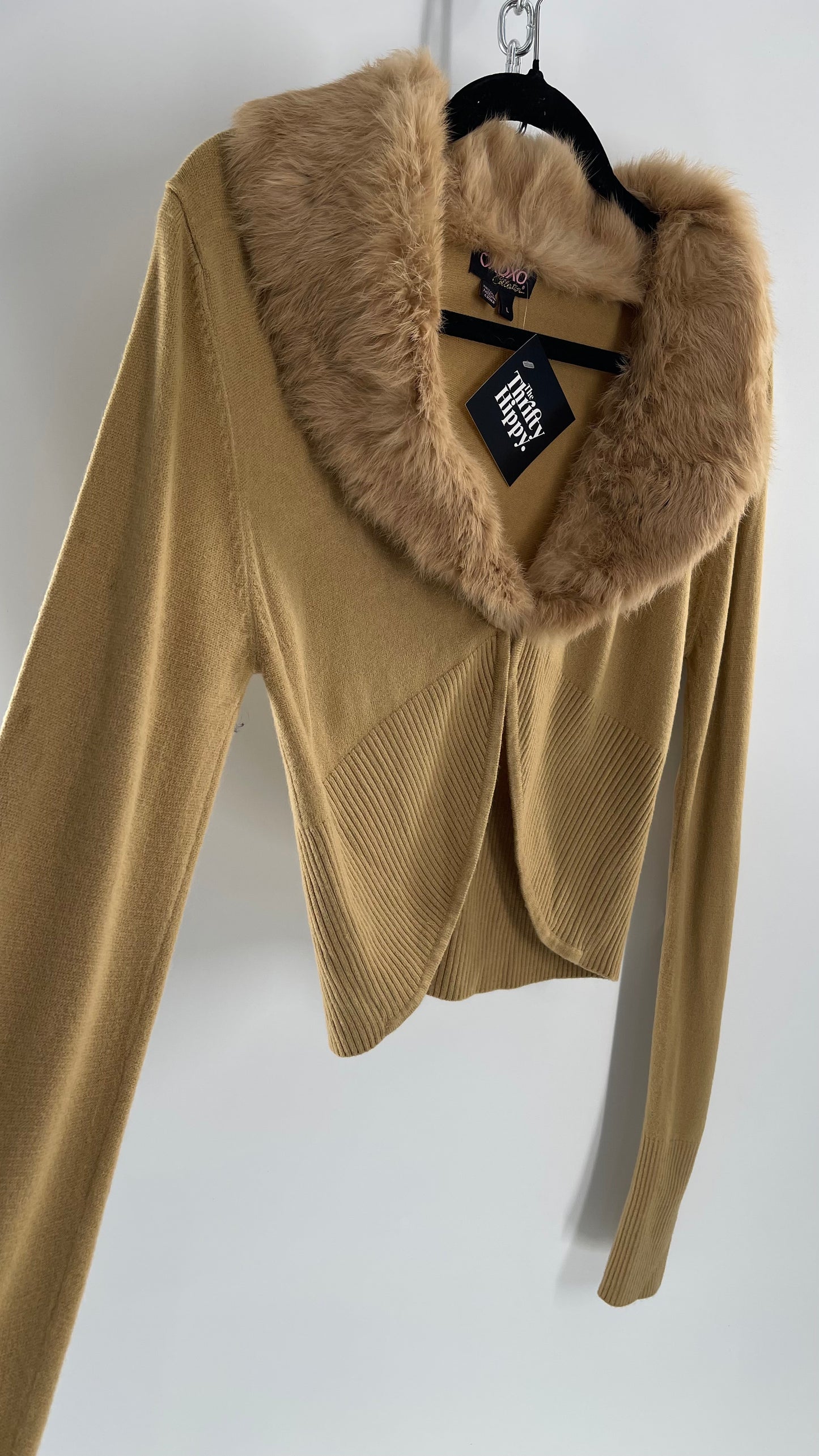 Vintage XOXO Tan Fasten Bust Cropped Cardigan Shrug with Genuine Rabbit Fur Exaggerated Collar (Large)