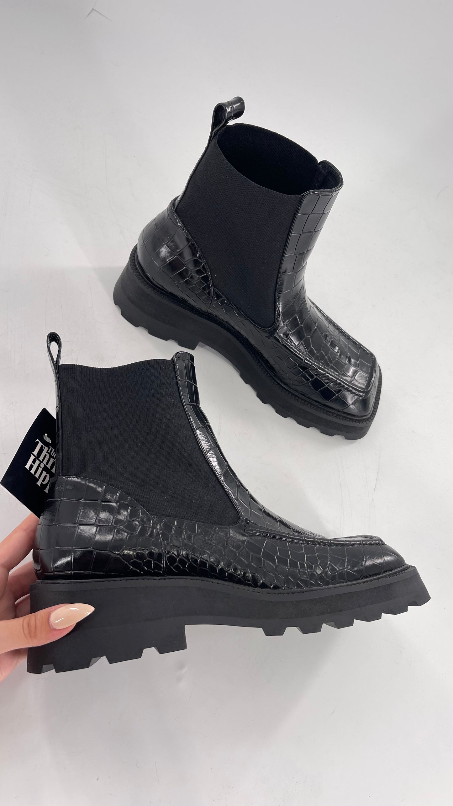 INTENTIONALLY Black Patent Crocodile Embossed Extreme Square Toe Boots (10)