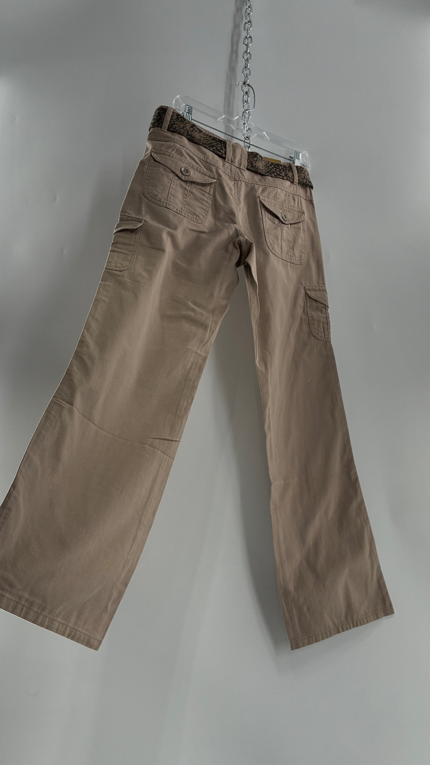 Deadstock Vintage MOKACHINO Tan Low Rise Cargos with Grommet Belt and Zipper Details (4,10)