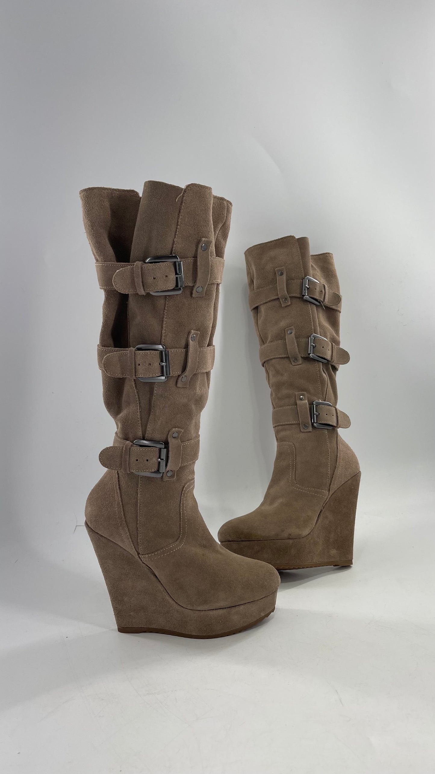 Vintage Bakers Genuine Suede Leather Gray/Tan Wedge Platform Knee High Boots with Gun Metal Buckles (6)