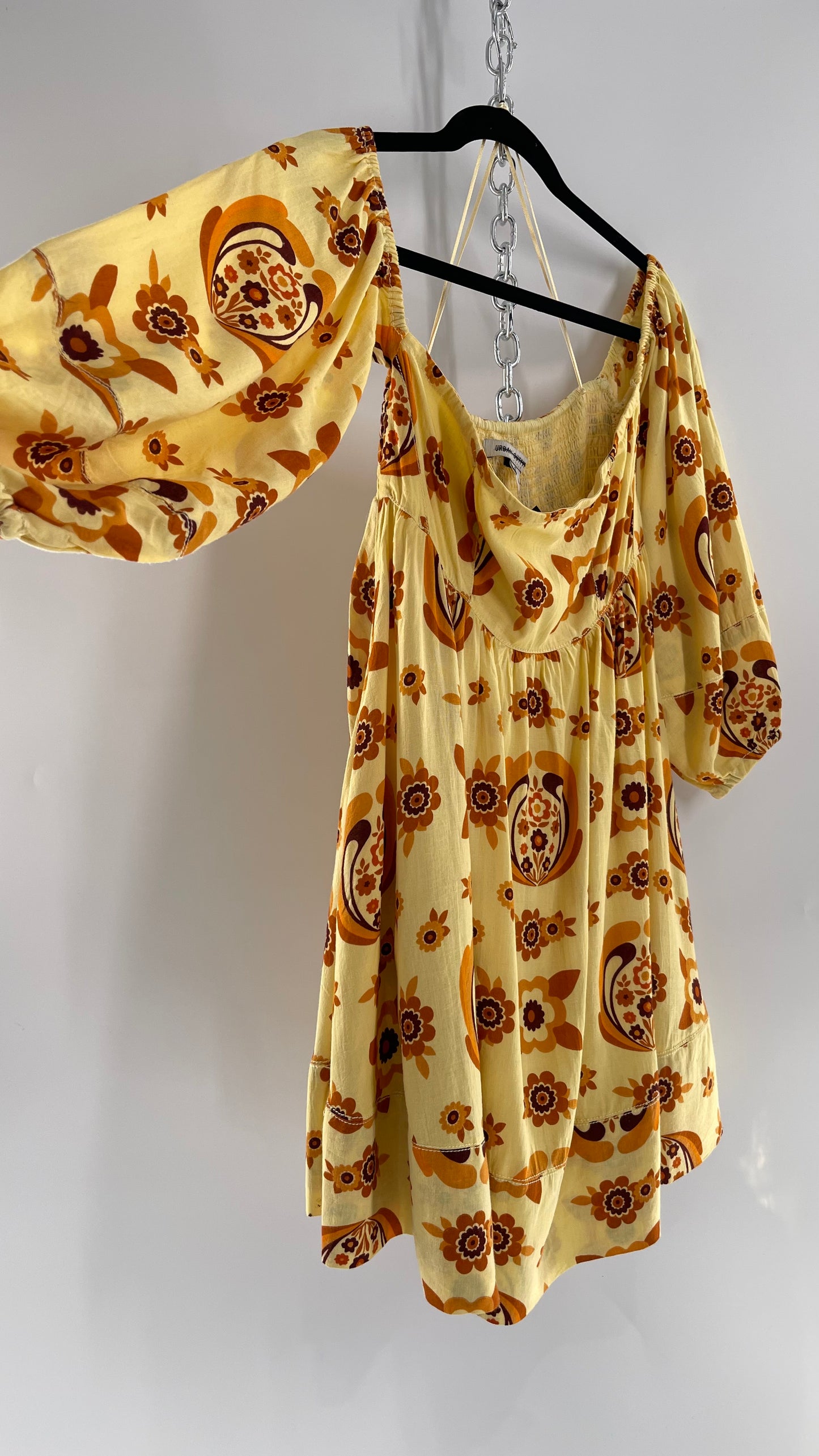Urban Outfitters 1970s Puff Sleeve Retro Printed Babydoll Mini (Small)