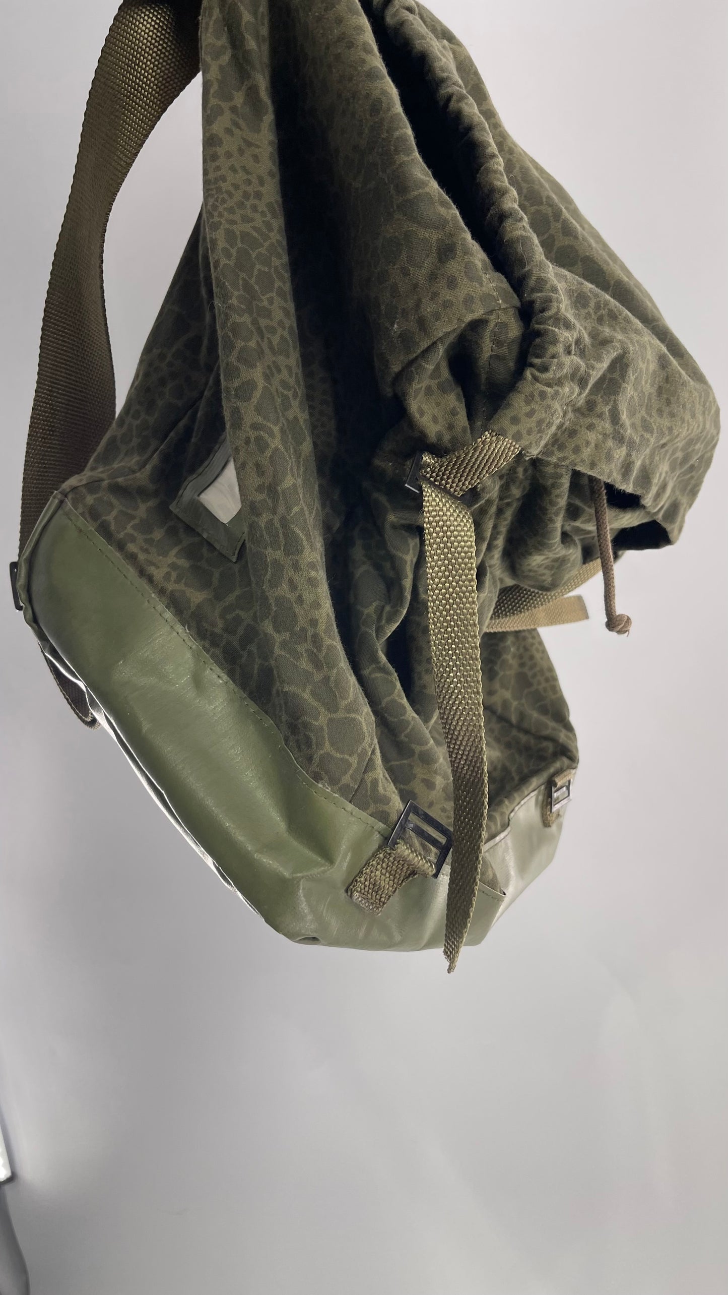 Urban Outfitters Army Green Huge Laundry/Luggage Style Bag with Tags Attached