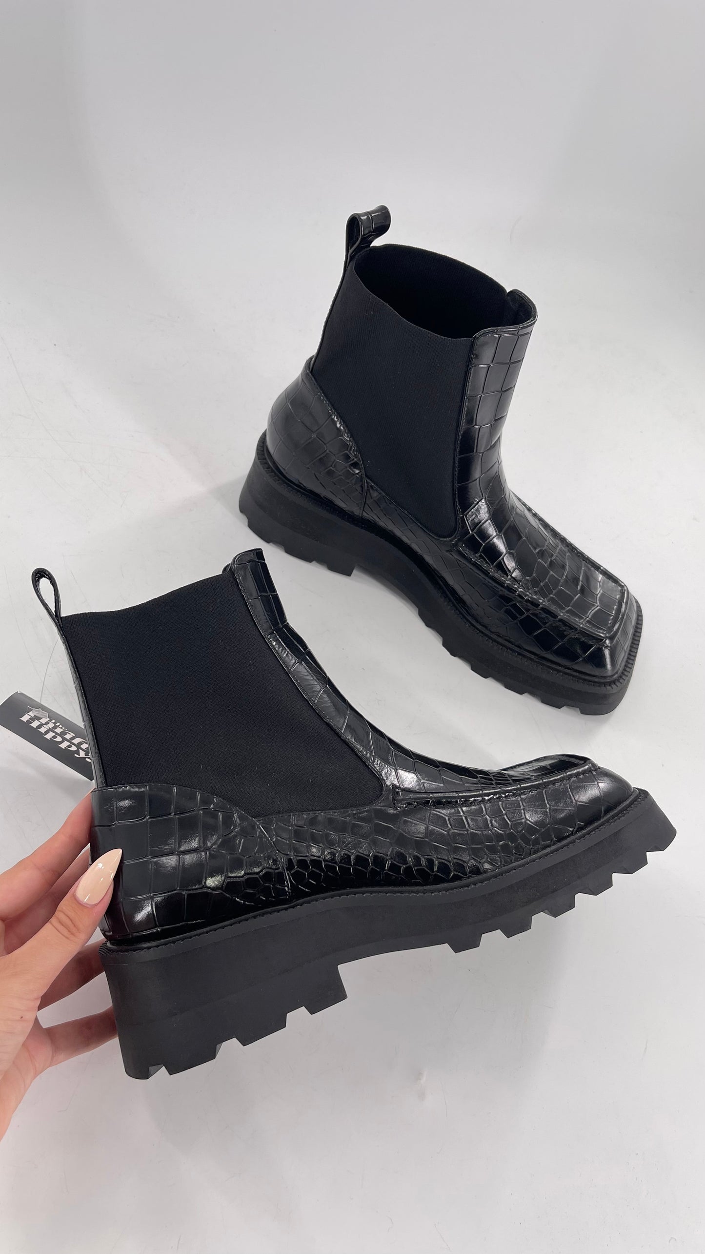 INTENTIONALLY Black Patent Crocodile Embossed Extreme Square Toe Boots (10)