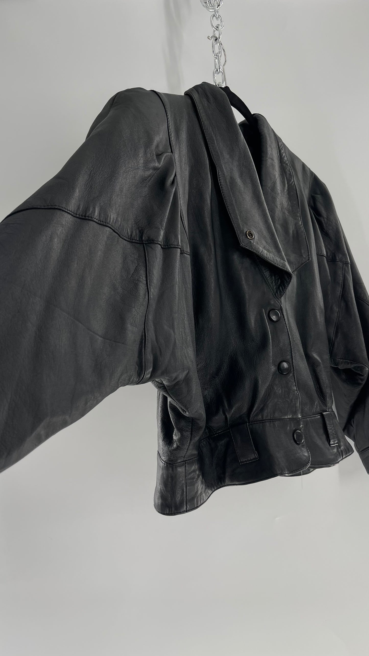 Vintage Black Leather Cropped Motorcycle Jacket (Medium)