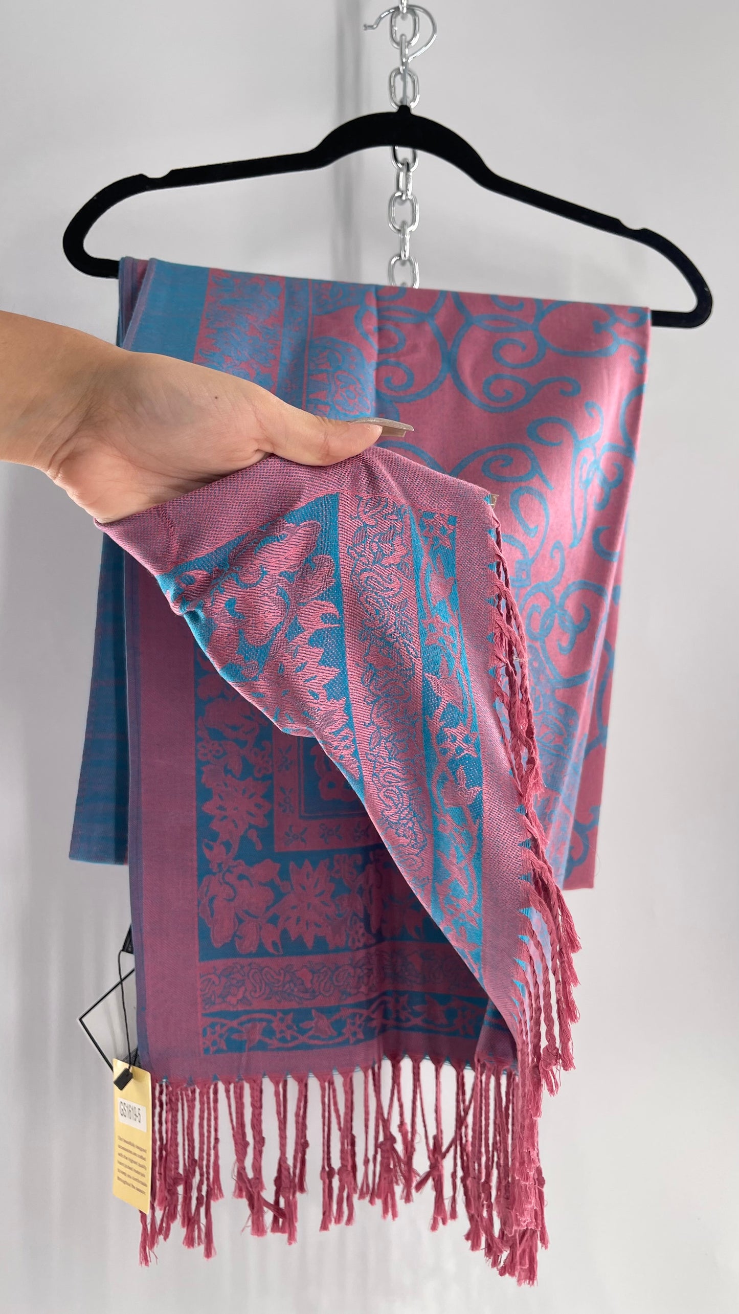 Deadstock Vintage Go & Go NEW YORK Voluminous Pink/Blue with Tassels and Tags Attached