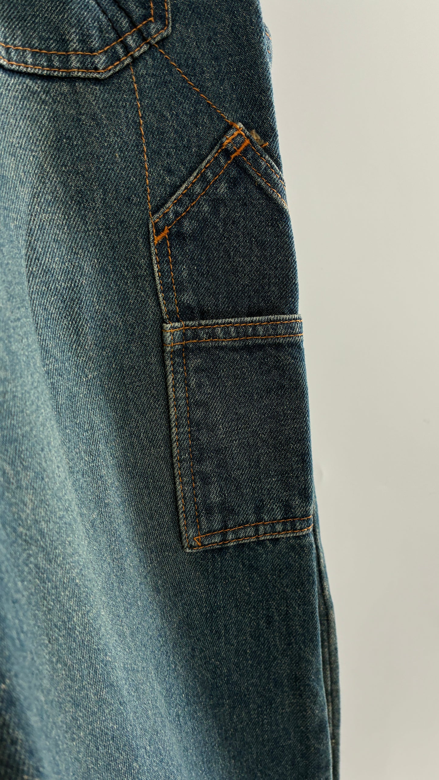 Deadstock Vintage Ecko Unlimited Baggy Fit Cargo Jeans (16Y)