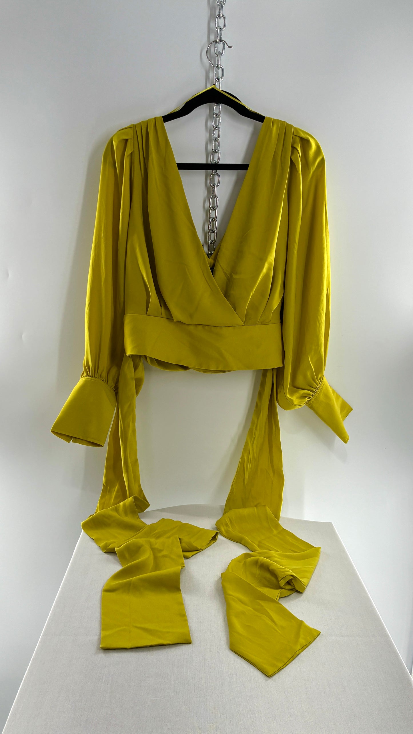 BANANA REPUBLIC Balloon Sleeve Chartreuse Green Wrap Around Blouse (10)
