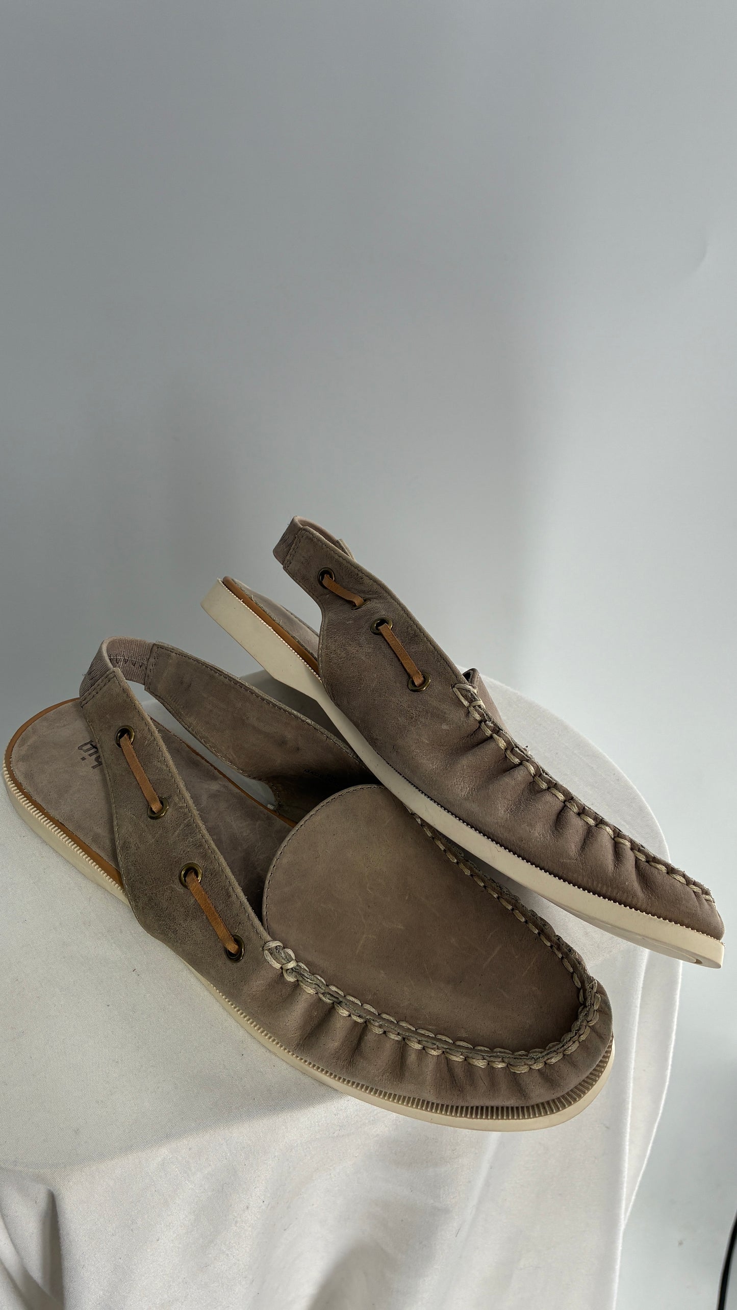 FARYL ROBIN Genuine Leather Taupe Slingback Boat Shoes (9)