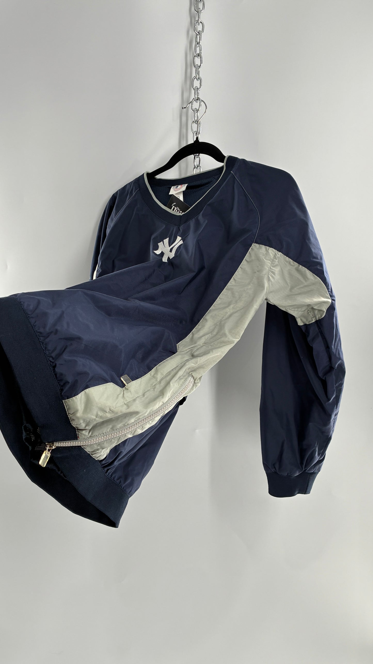Vintage YANKEES Windbreaker Crewneck with Embroidered Logo (20)