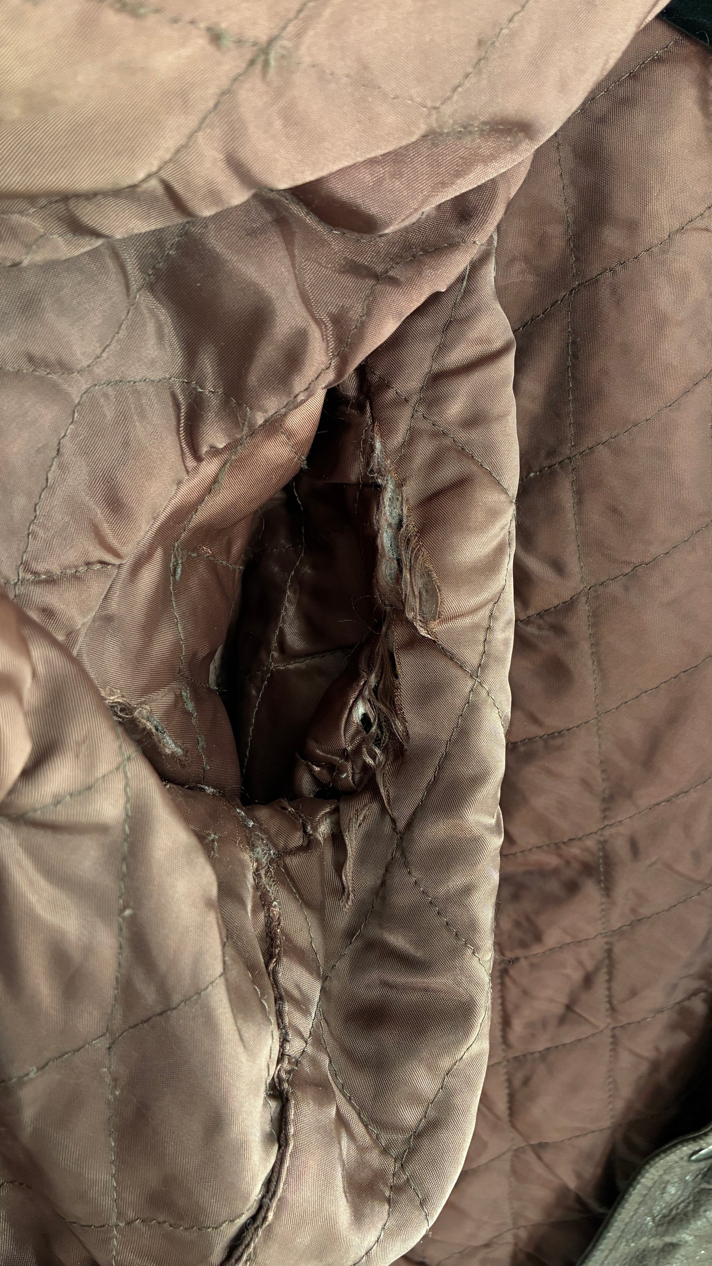 Vintage SAXONY Distressed Leather Bomber Jacket (Medium)
