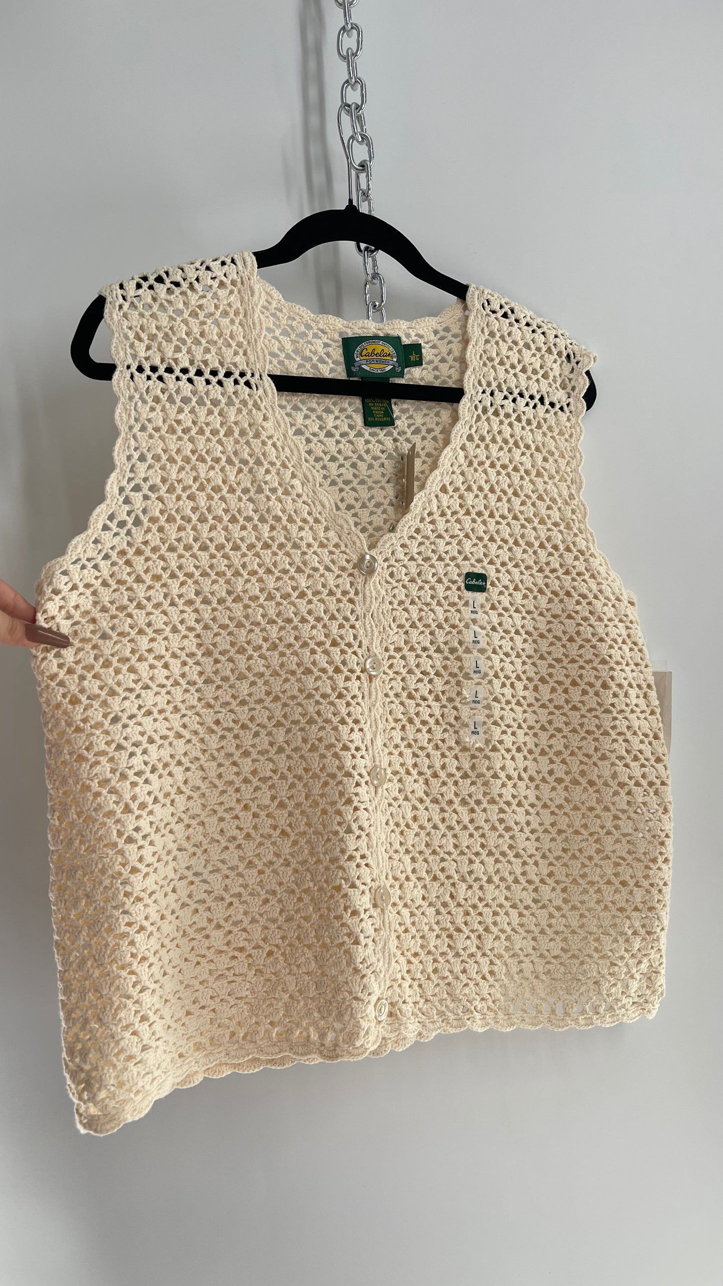Deadstock Vintage Cabela’s Beige Crochet Knit Vest with Tags Attached (Large)