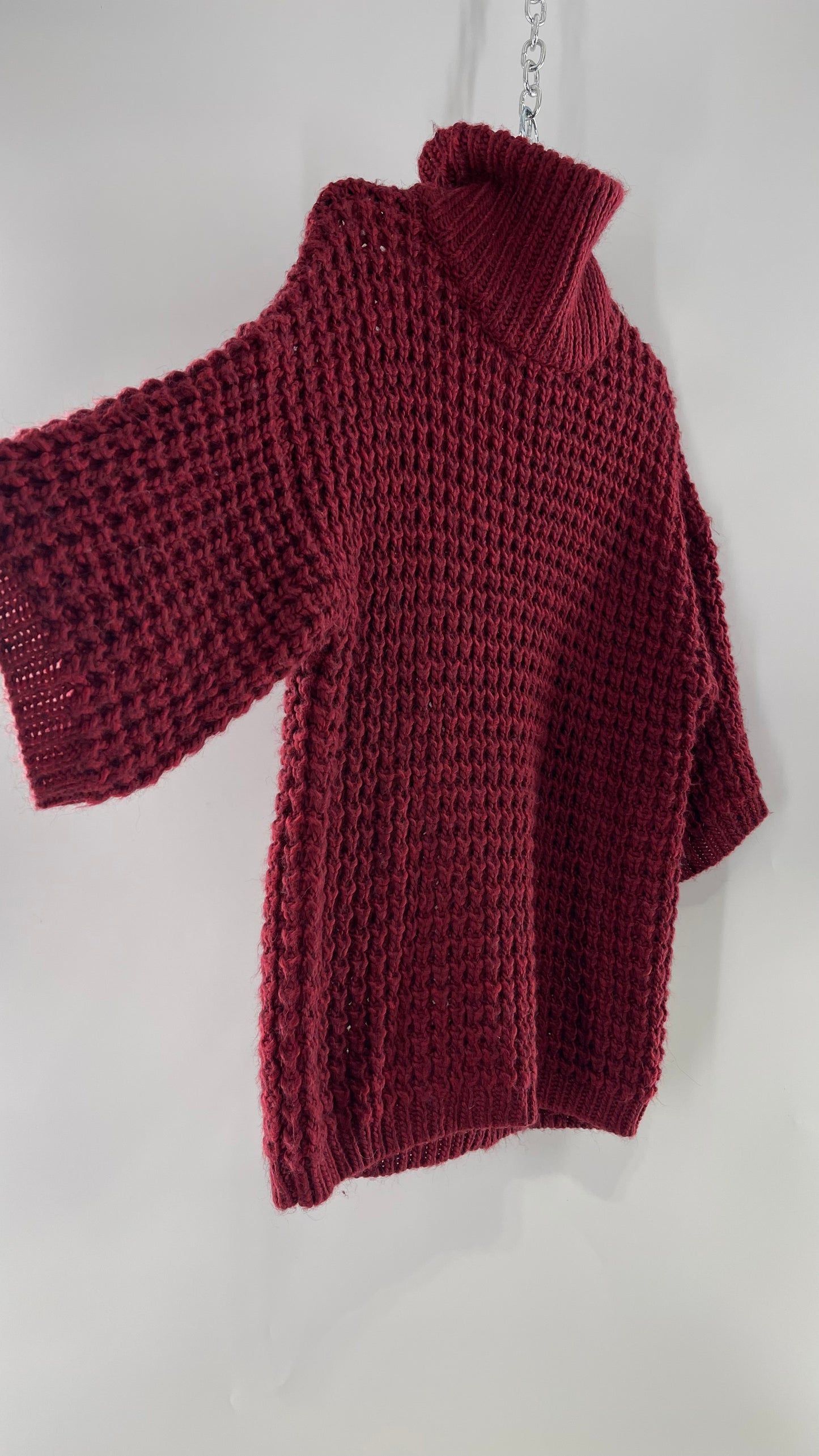 Anthropologie Thick Knit Burgundy/Maroon Short Sleeve Slouchy Turtle/Mock Neck Sweater (Large)