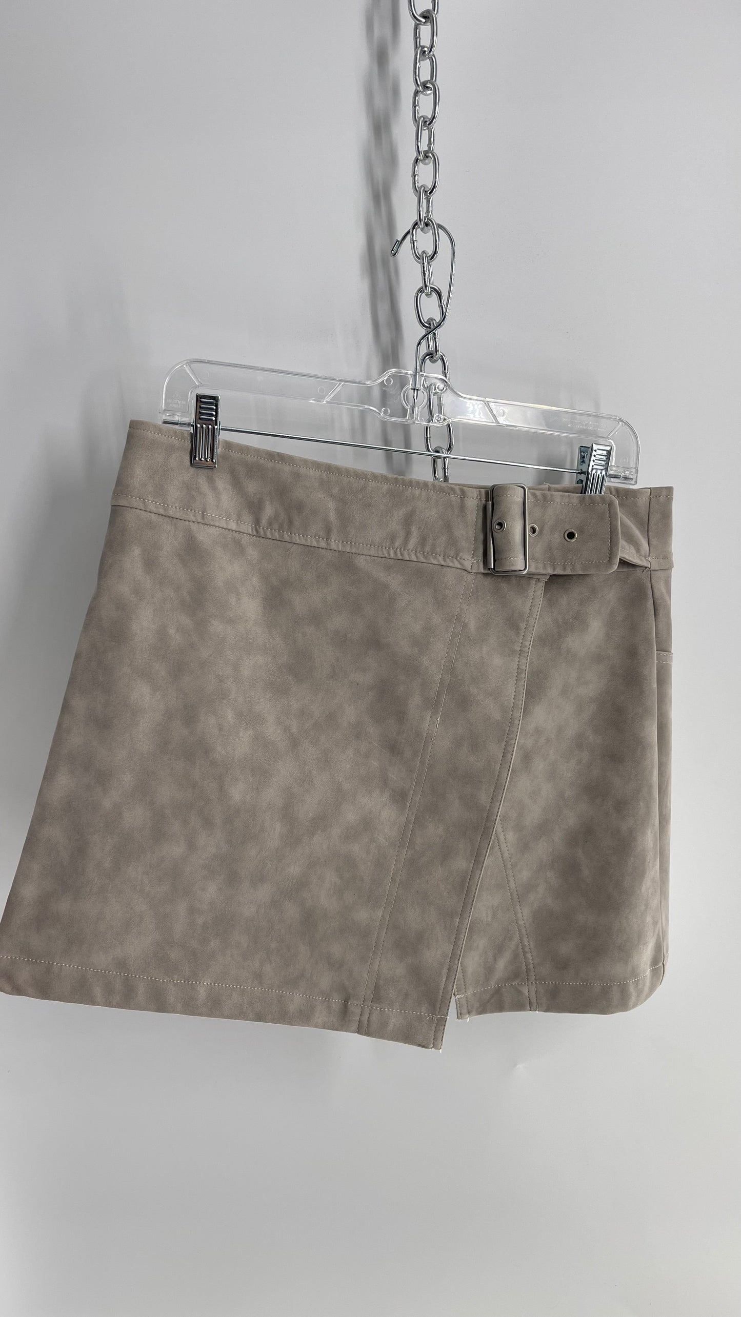 Free People Grey Vegan Leather Big Buckle Mini with Button Bag (10)
