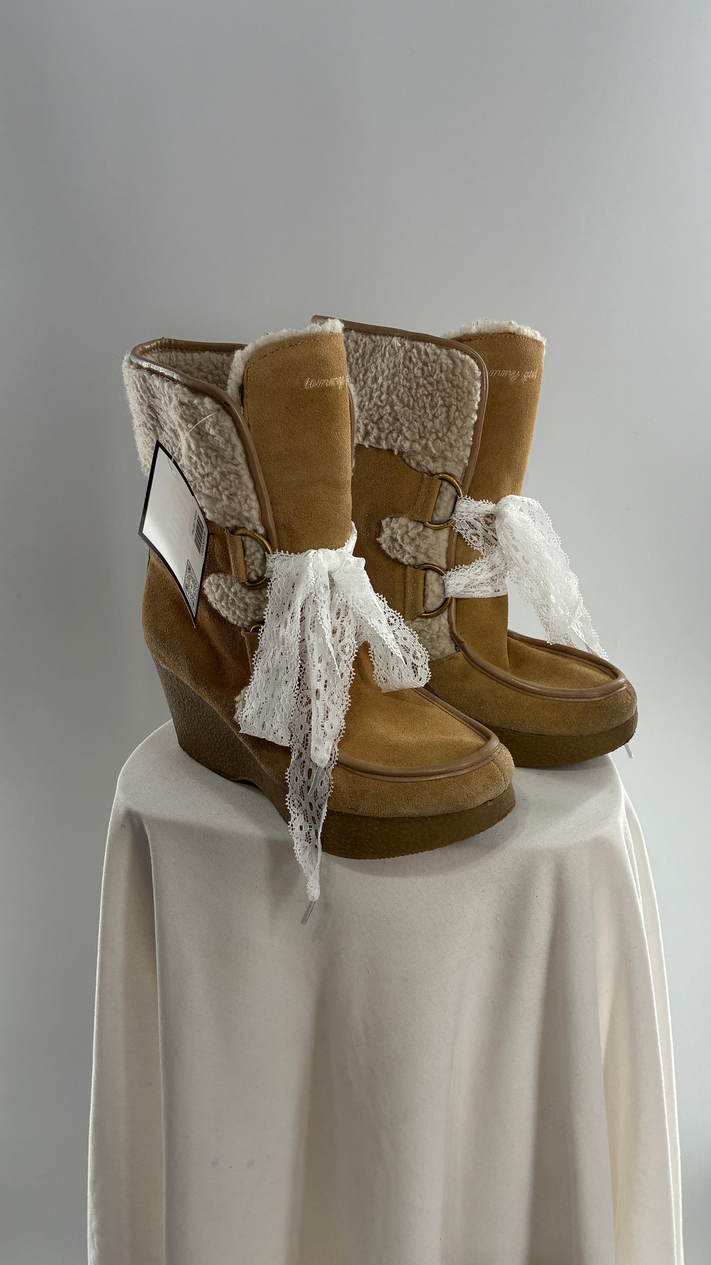 Vintage TOMMY GIRL Suede Leather Wedge Heels with Sherpa Details and Lace Trim Laces (8)