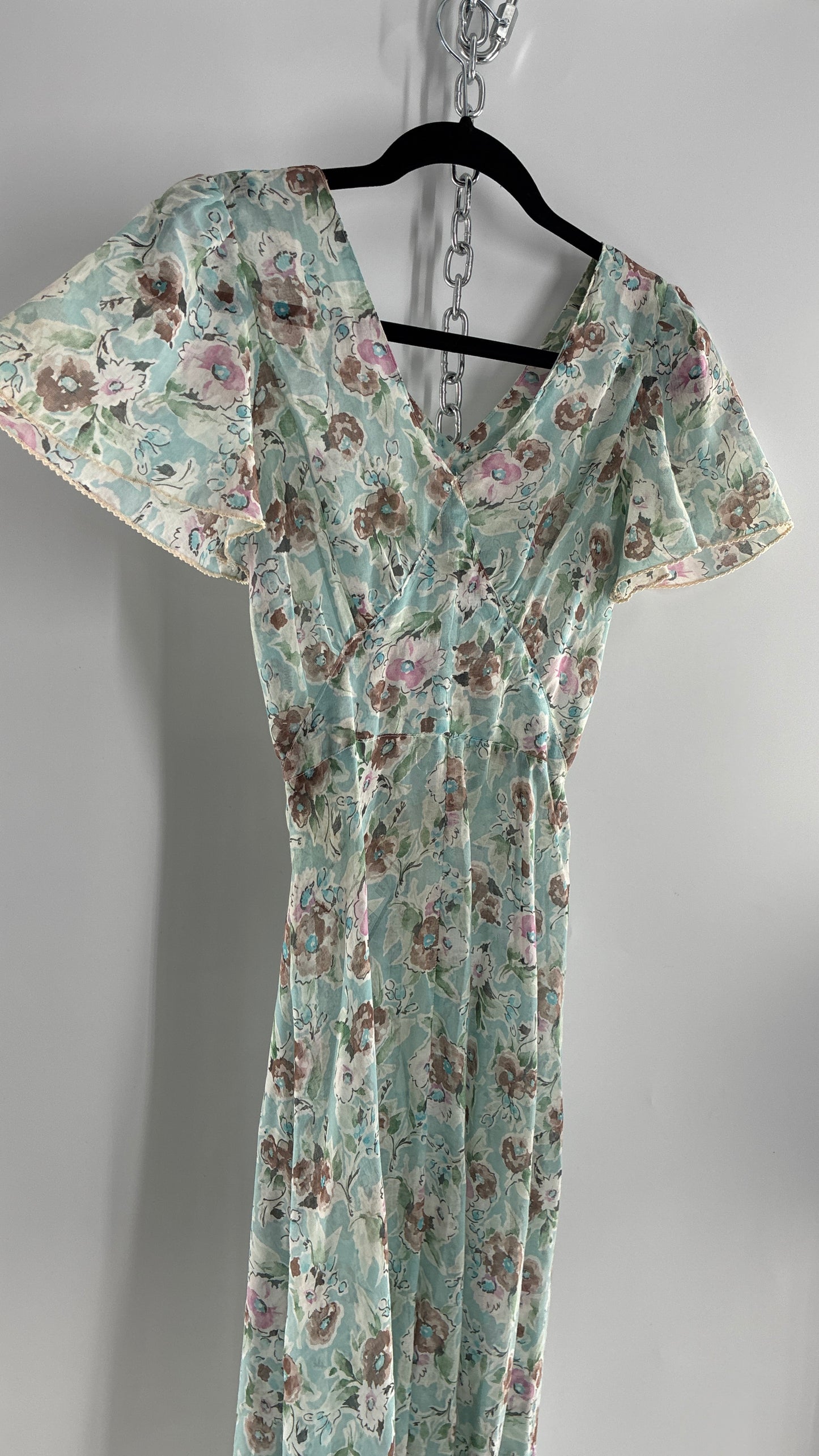 Handmade Vintage PLAIN JANE 1970s Voluminous Floral Gown with Bust Detail and Open Back (XS)