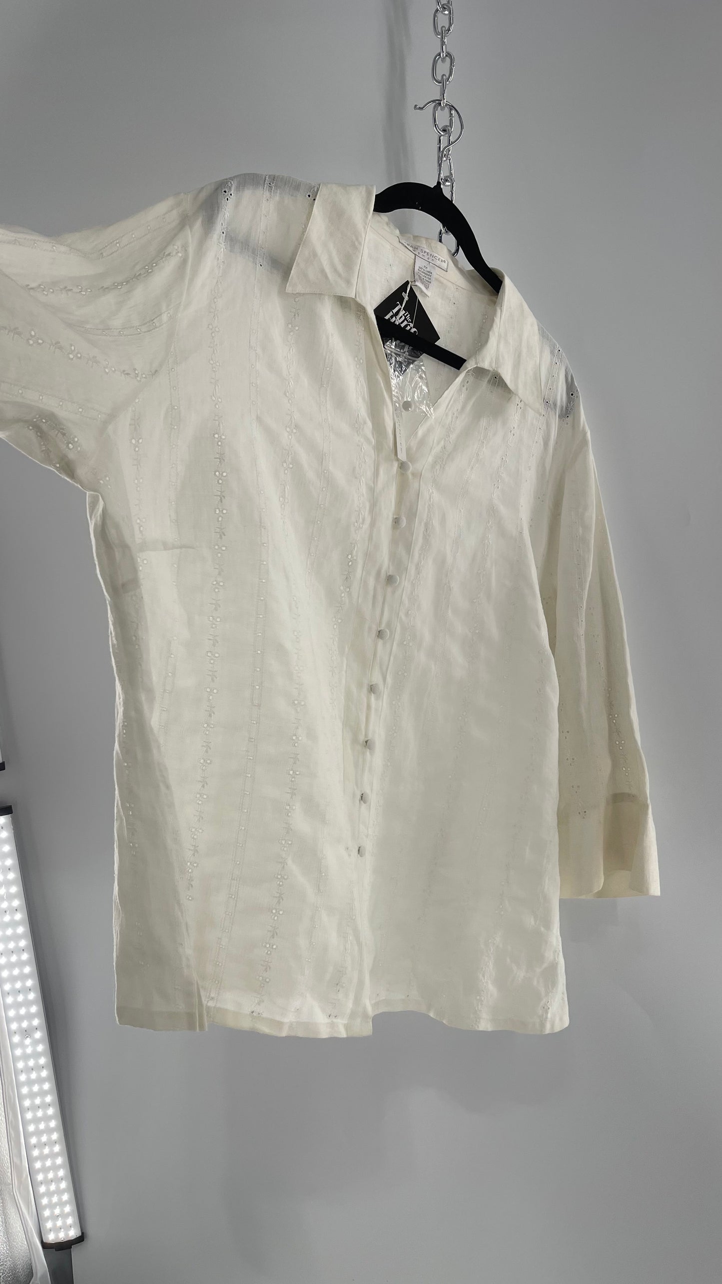Sarah Spencer Off White 100% Embroidered Linen Blouse with Tags Attached (3X)