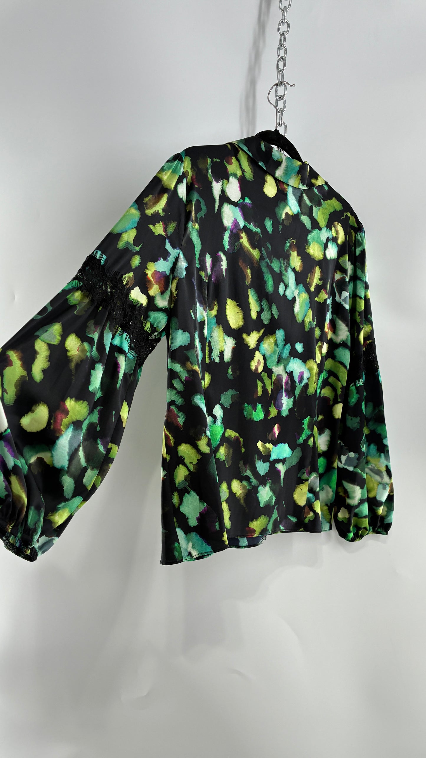 JOSEPH RIBKOFF Green Graphic Balloon Sleeve Blouse with Tags Attached (14)