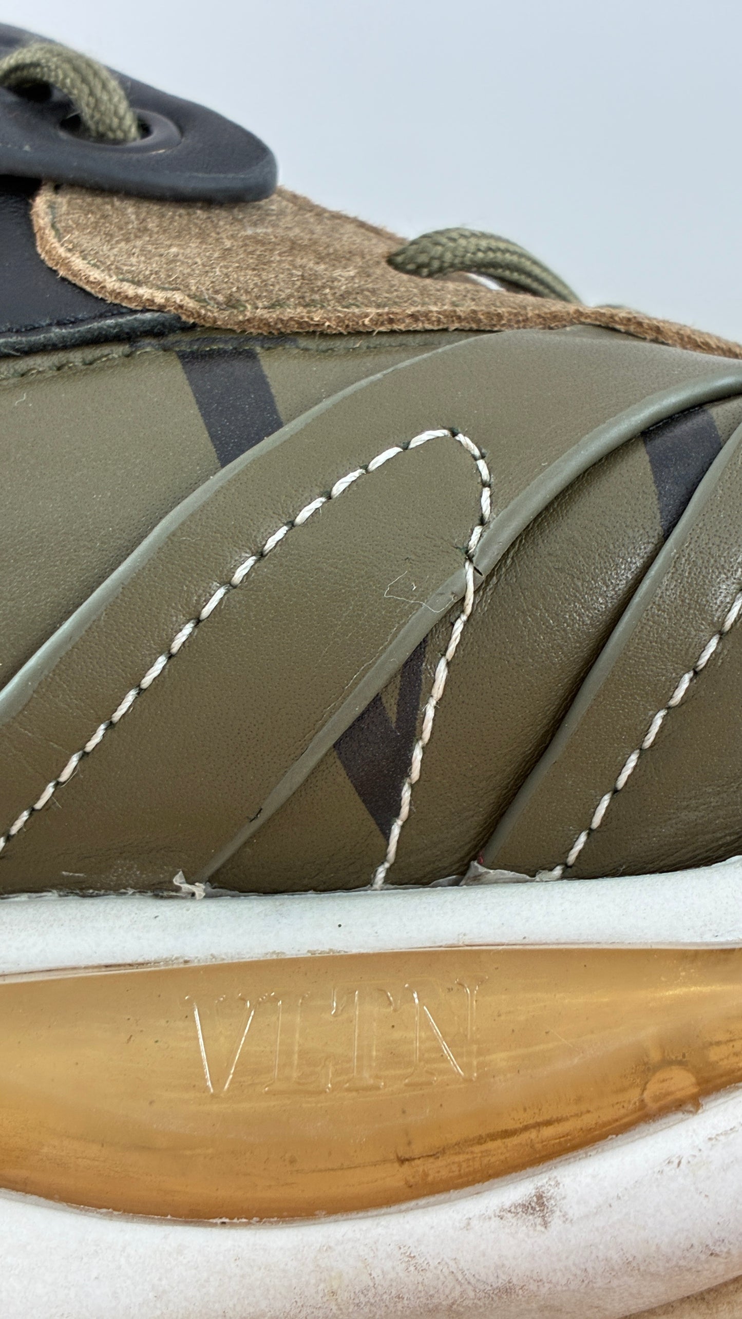 VALENTINO Garavani Distressed Bounce Sneakers (42)