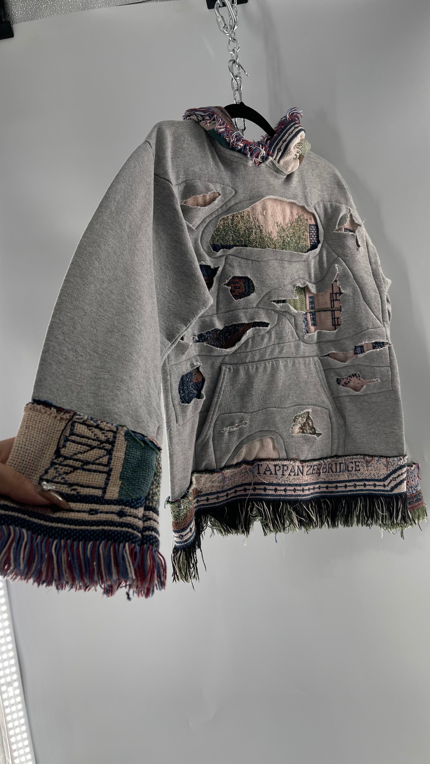 CUSTOM NY Tappanzee Rugged Distressed Blanket Hoodie with Coloration Gradient (S/M)