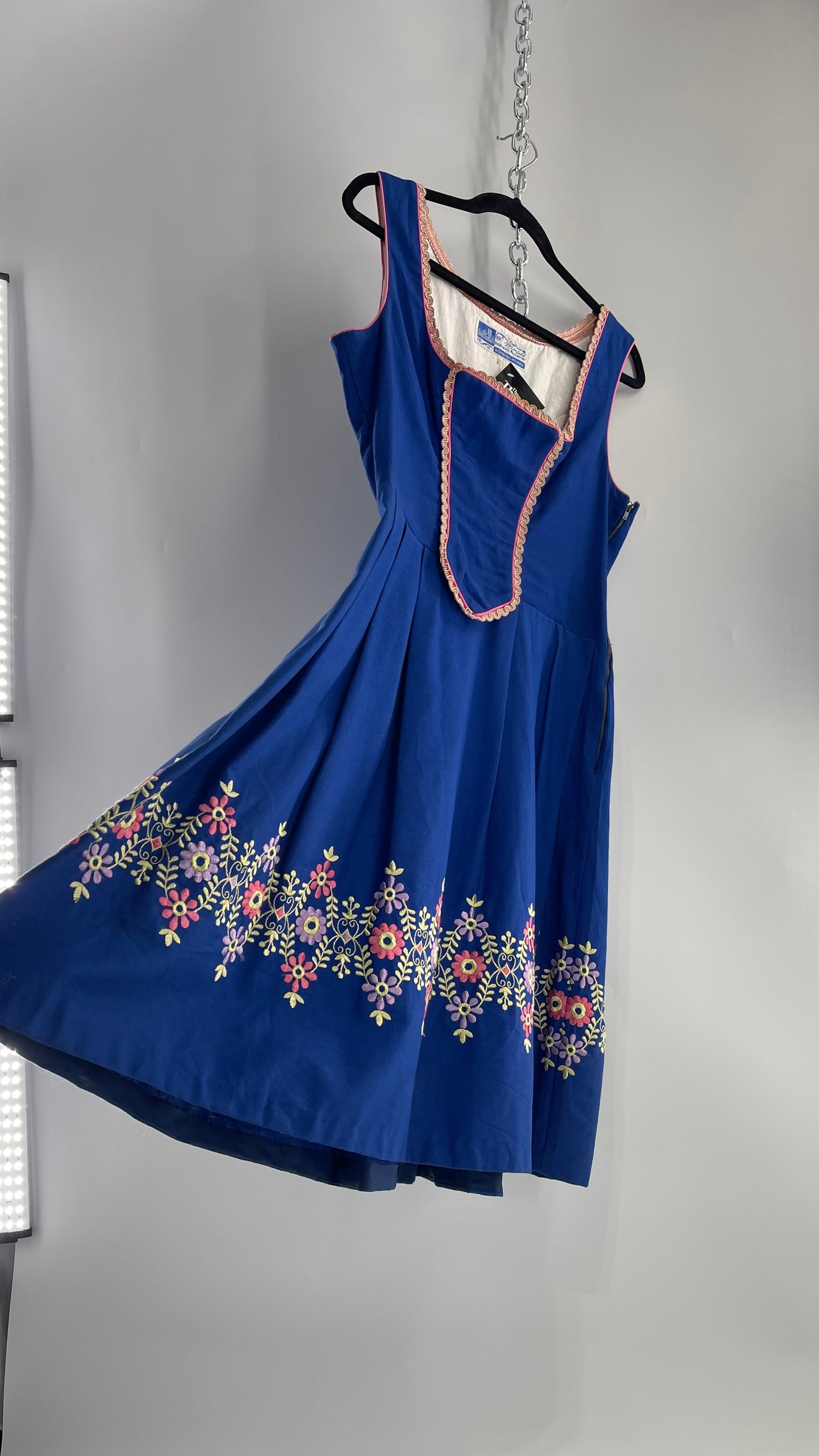 Vintage 1970s Spitzing Modell Wilhelm Picherer Hohenkirchen Traditional German Hand Embroidered Royal Blue Dress (M)