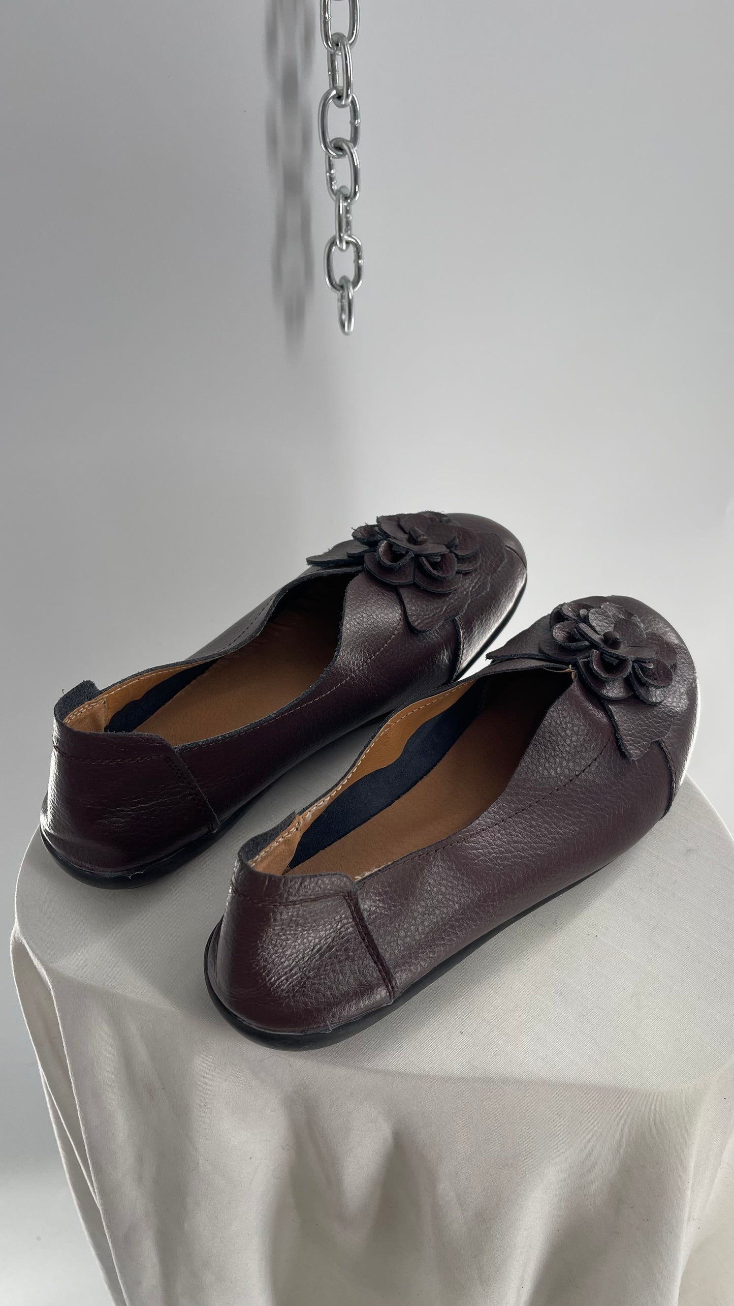 Vintage Leather Burgundy Brown Floral Flat (41)