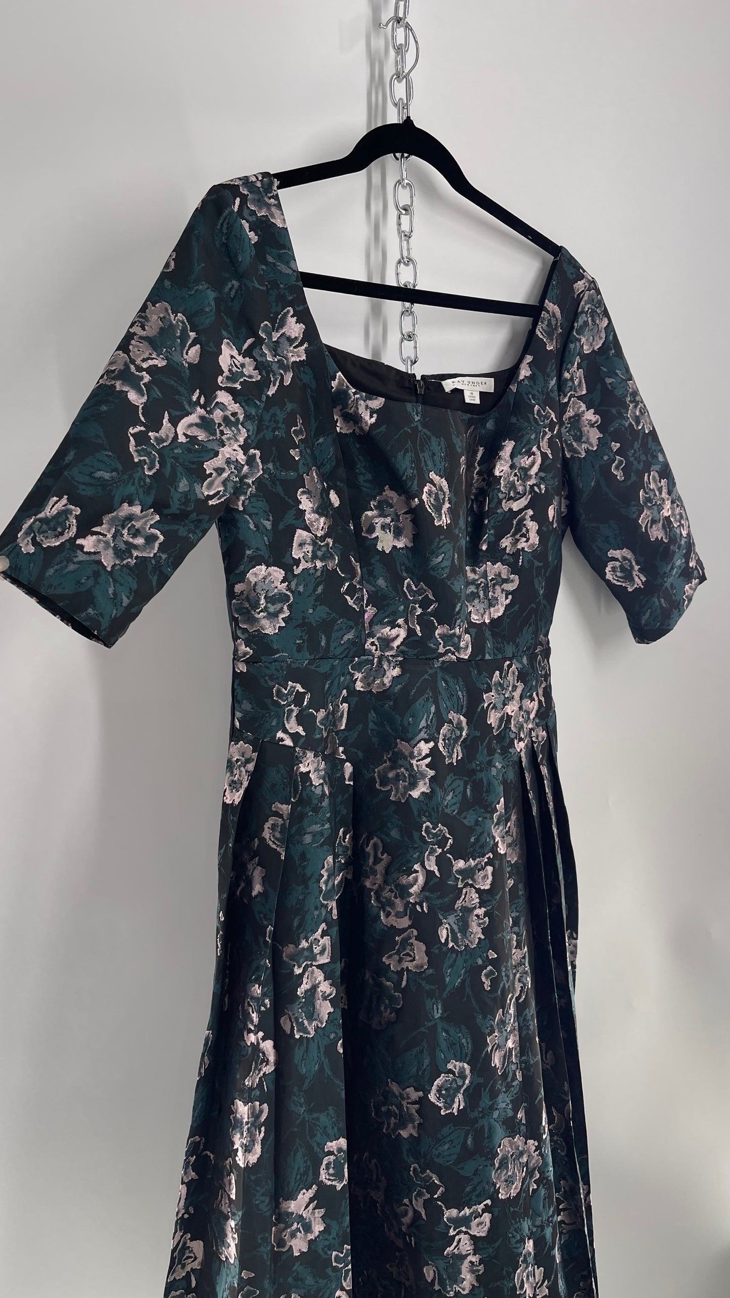 Kay Unger New York Jacquard Tapestry Dress (10)