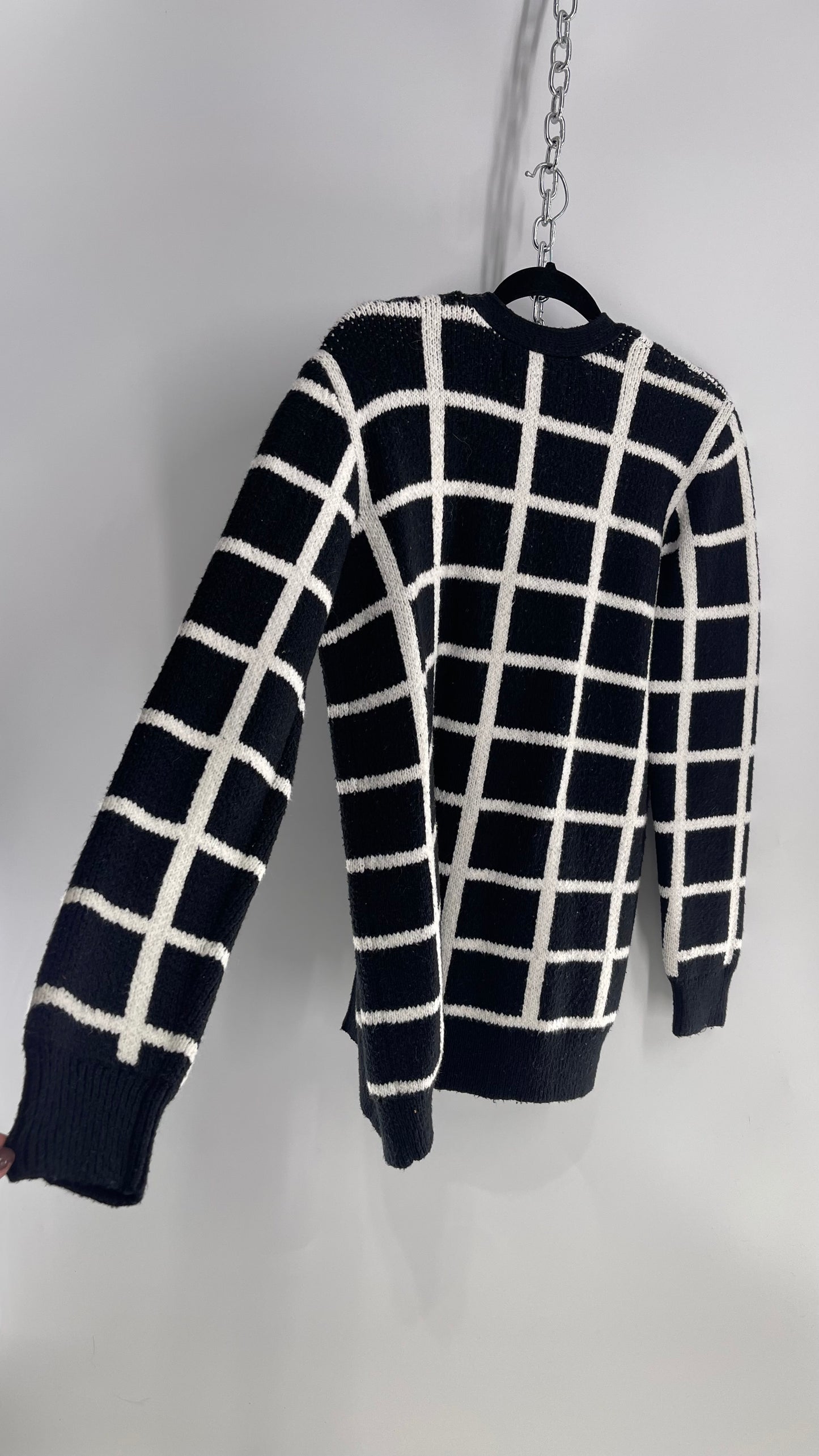GYPSY WARRIOR Super Thick Knit Black and White Cardigan (XS/S)