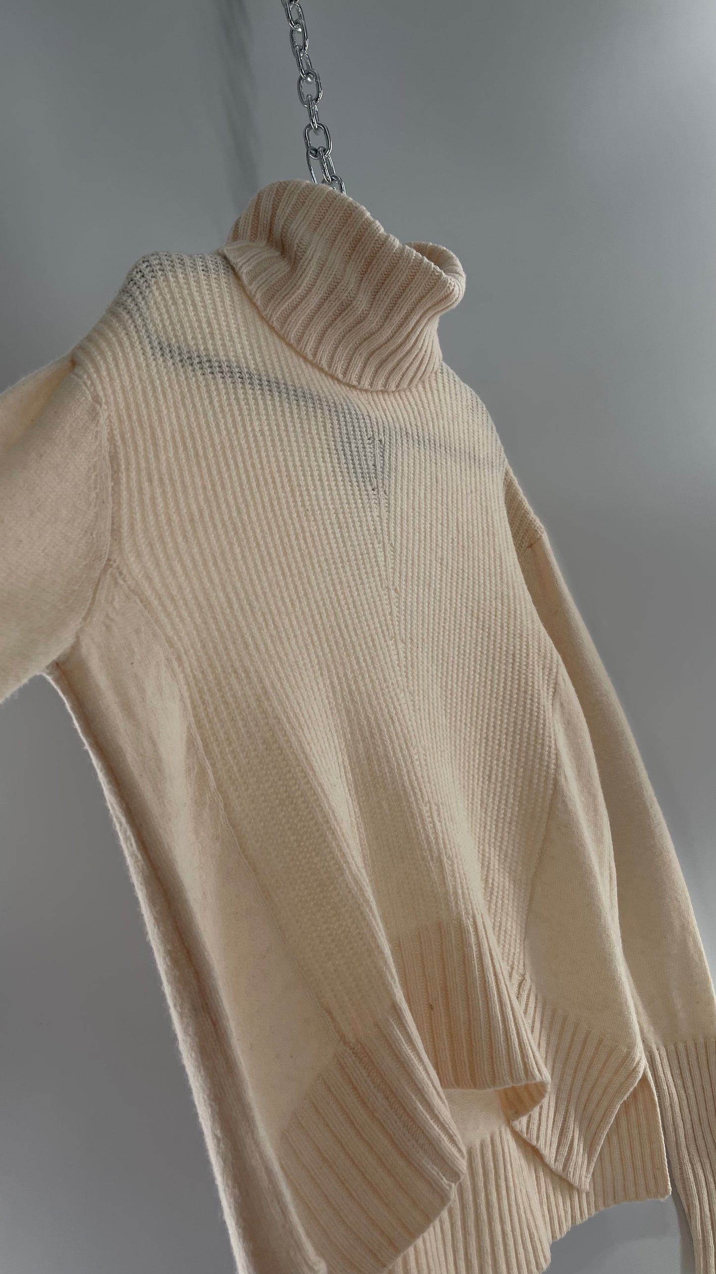 MOTH Anthropologie 80% Wool Ivory Off White Knit Turtle Neck Sweater (Small)