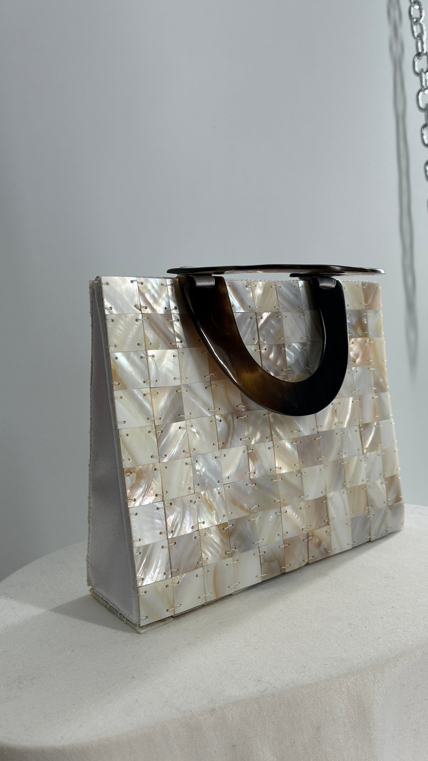 Vintage Seashell Off White Tile Mini Hand Bag