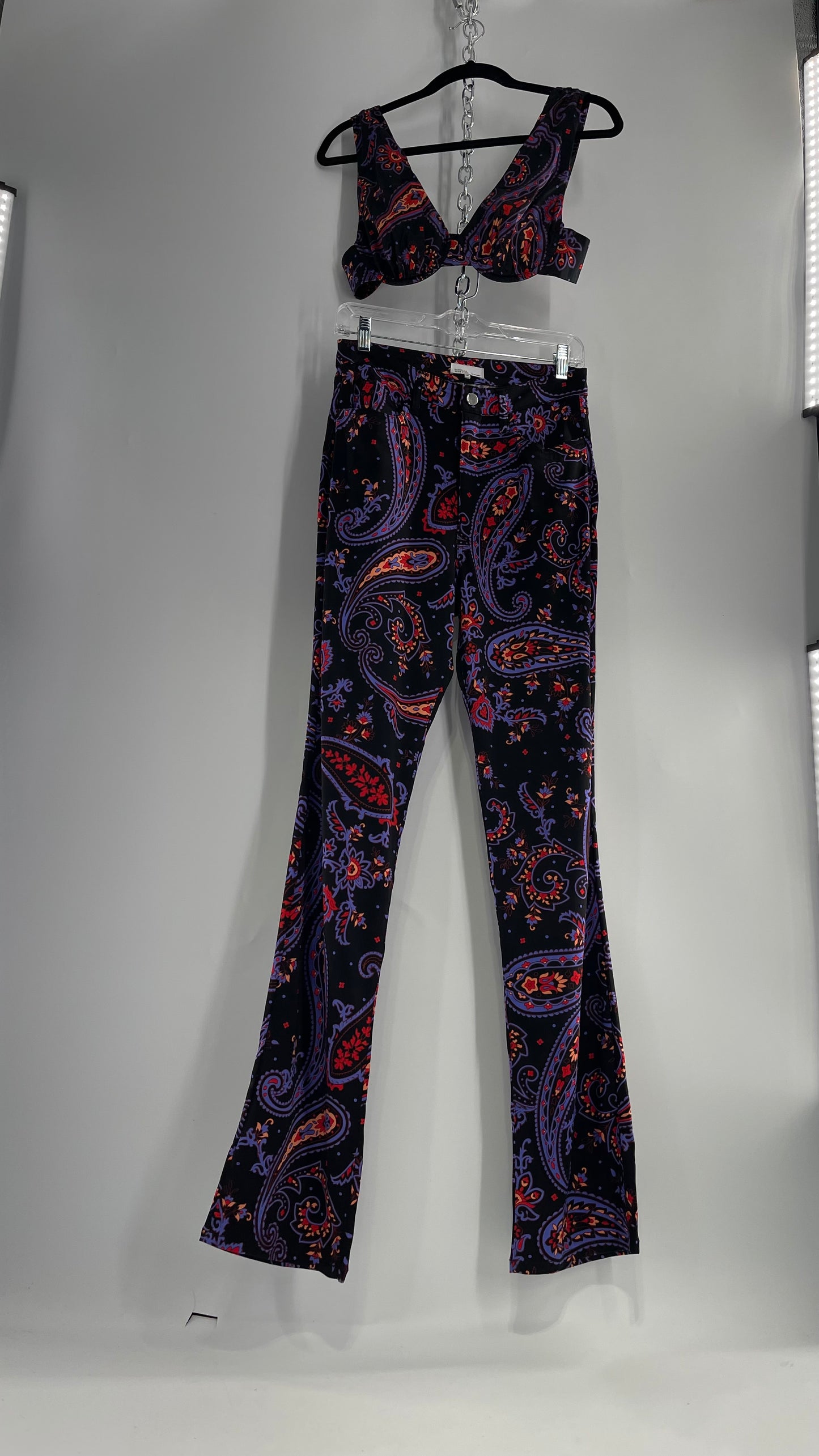 Danielle Bernstein Satin Paisley Underwire Festival Top and Kickflare 2pc Set (Small)