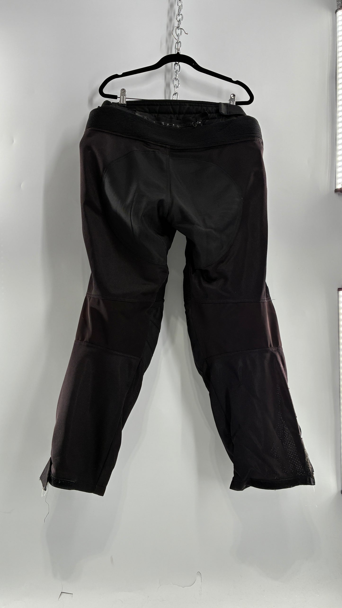 Vintage TOURMASTER VENTURE2.0 Motorcycle Riding Pants with Built In Padding (XXL Short)