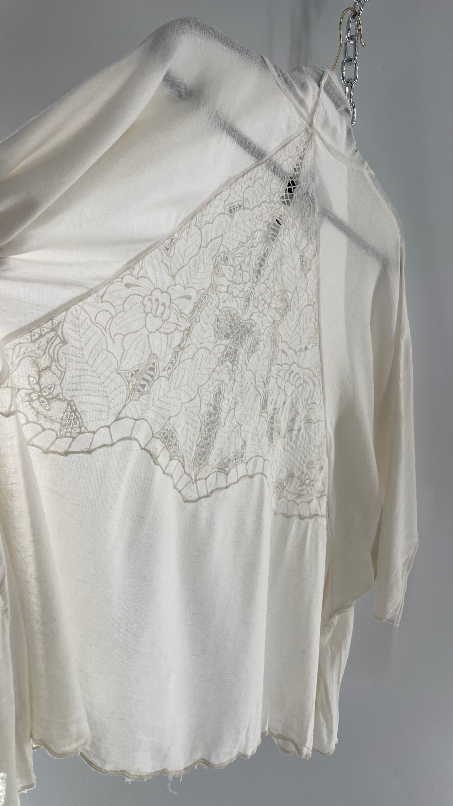Intimately Free People Linen/Cotton White Cape with Embroidery Design (Medium)