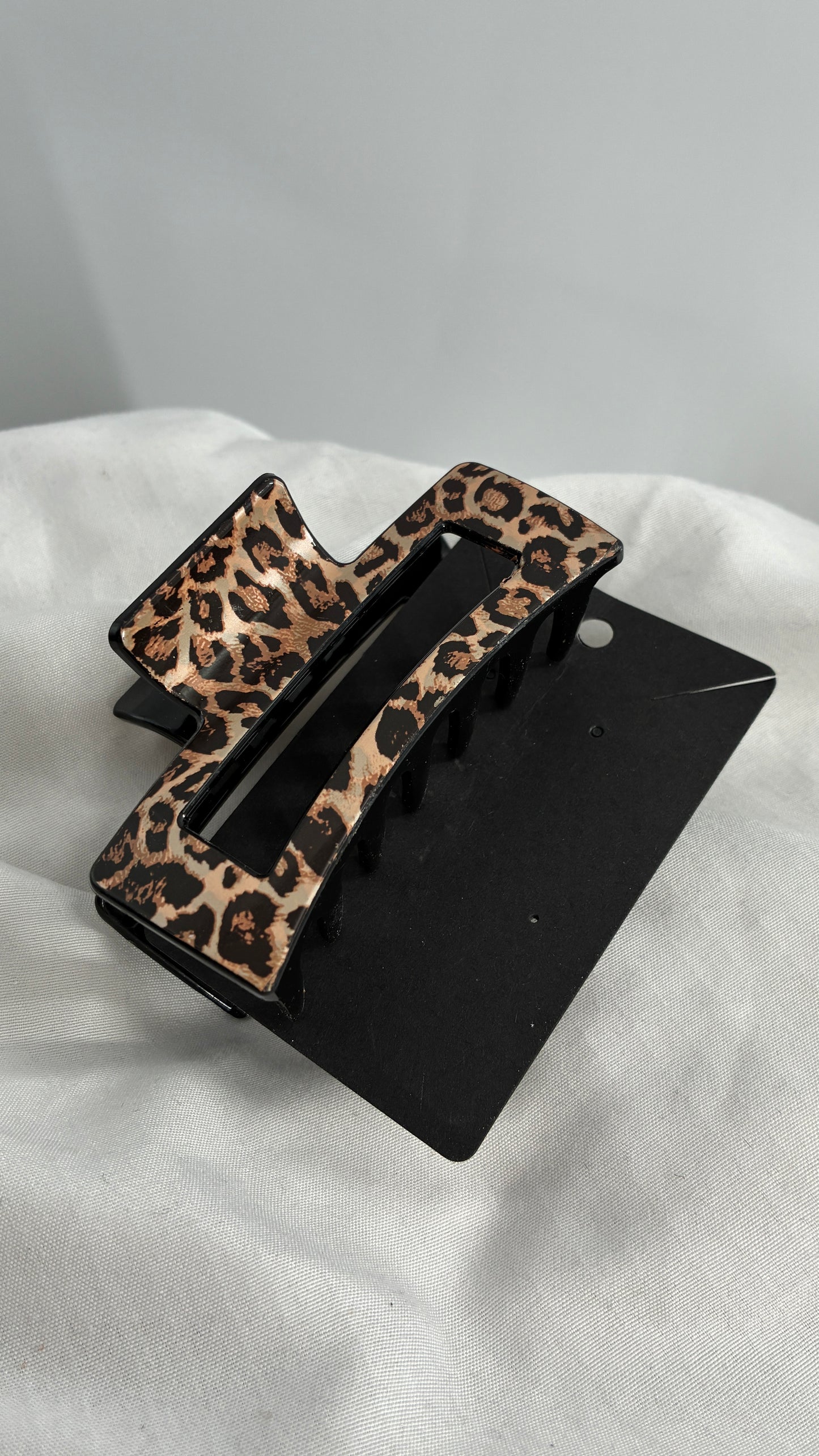 Cheetah Graphic Hair Claw Clip