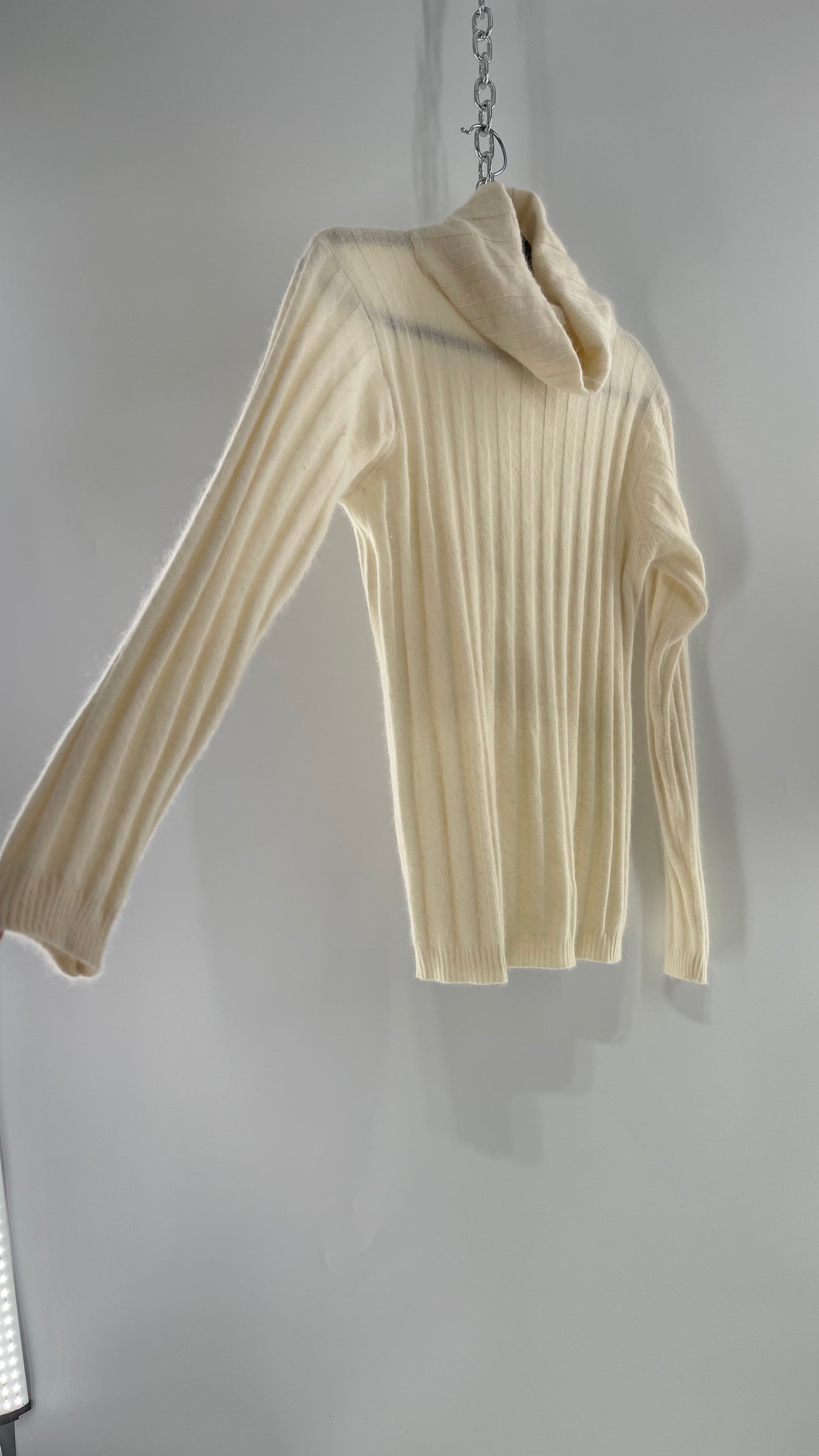 Vintage Ellen Tracy 70% Lamb Wool 20% Rabbit Turtle Neck Sweater (S)