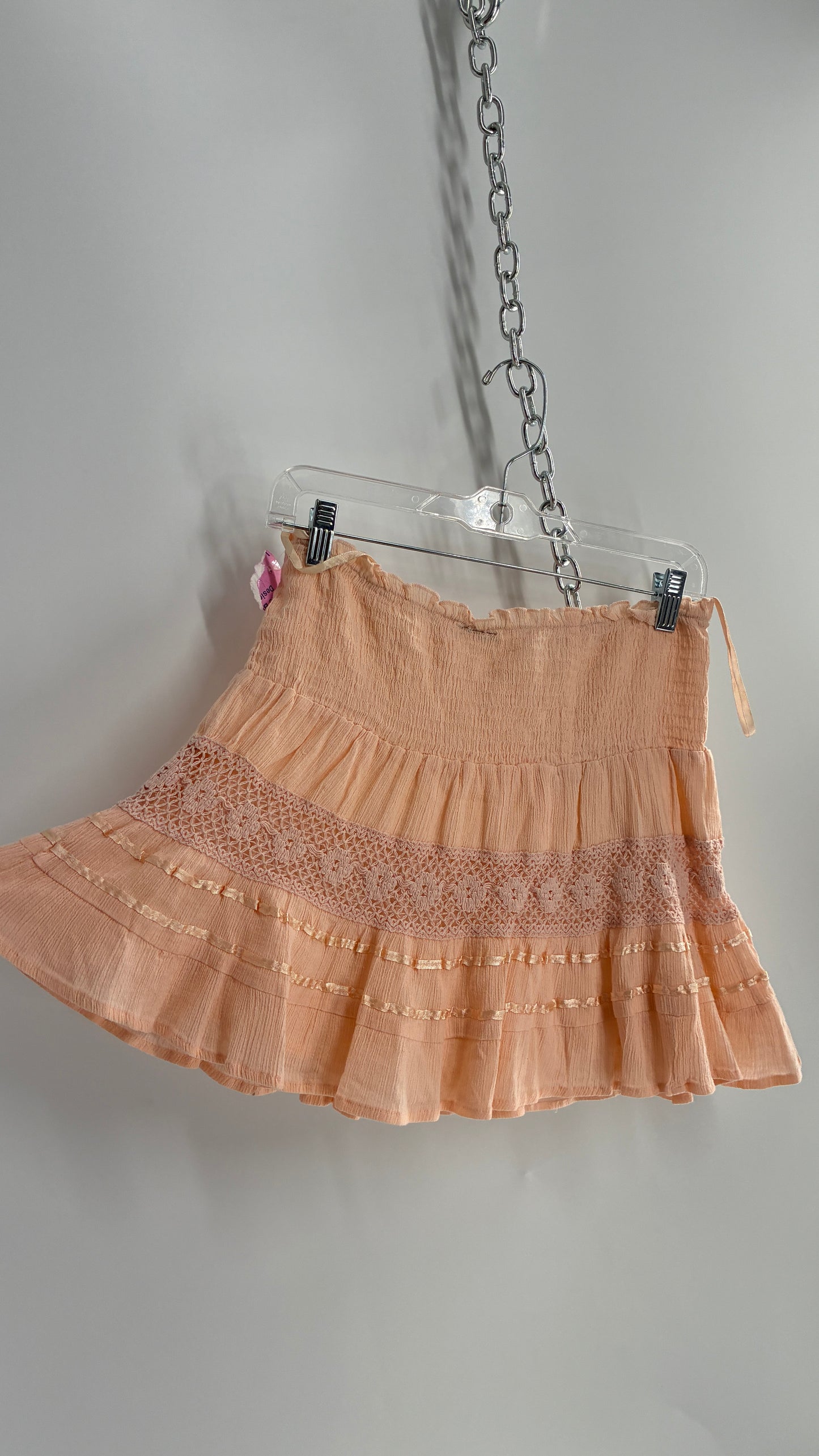 Deadstock Vintage URthe1 Pink Satin Ribbon and Crochet Lace Mini Skirt (Large)