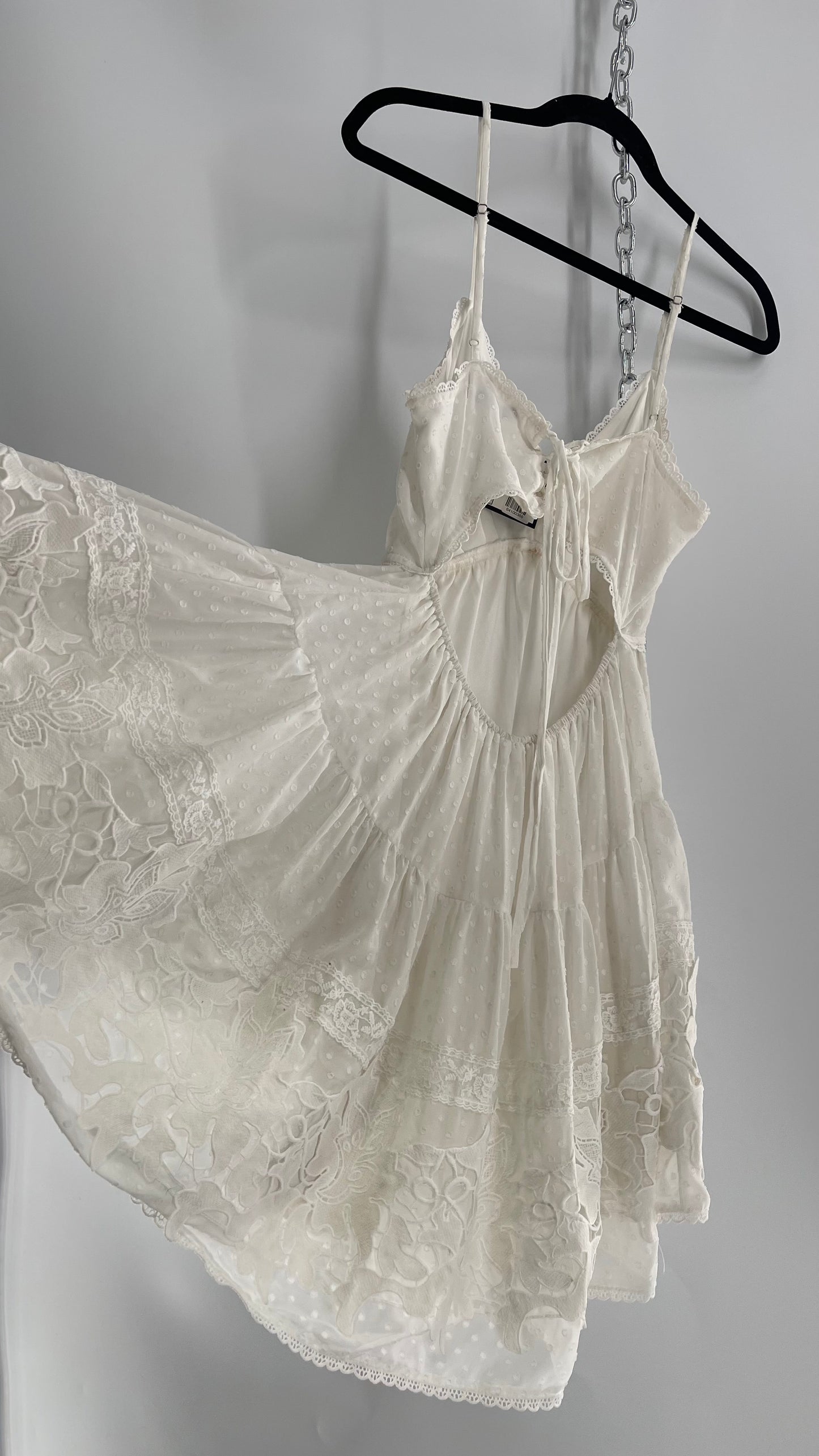 INA Voluminous White Tiered Open Back Mini Dress with Lace Trim (M)