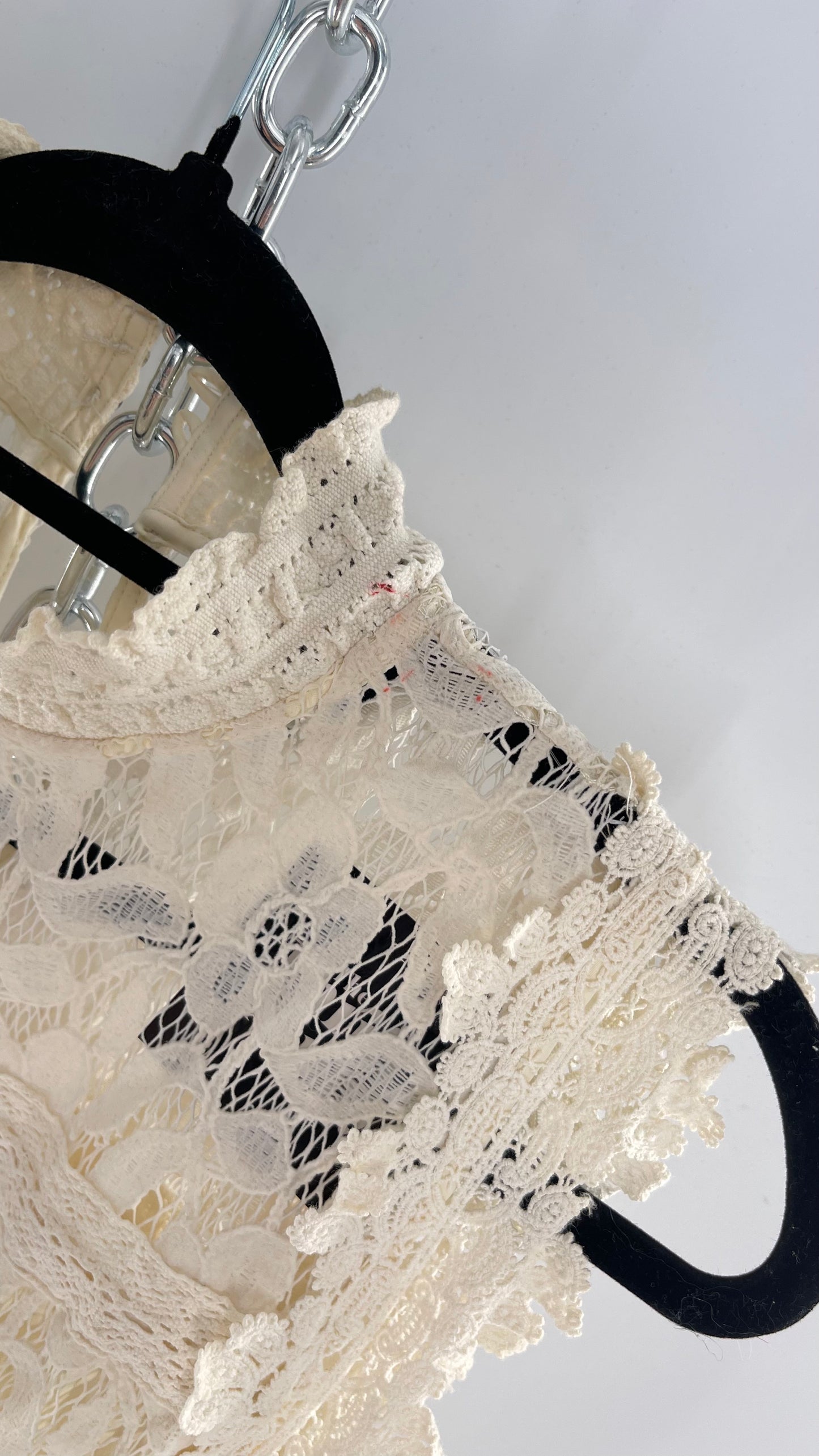 Eri + Ali Anthropologie Velvet Lace MIDI Dress with High Neckline and Side Bow Ties(XS)