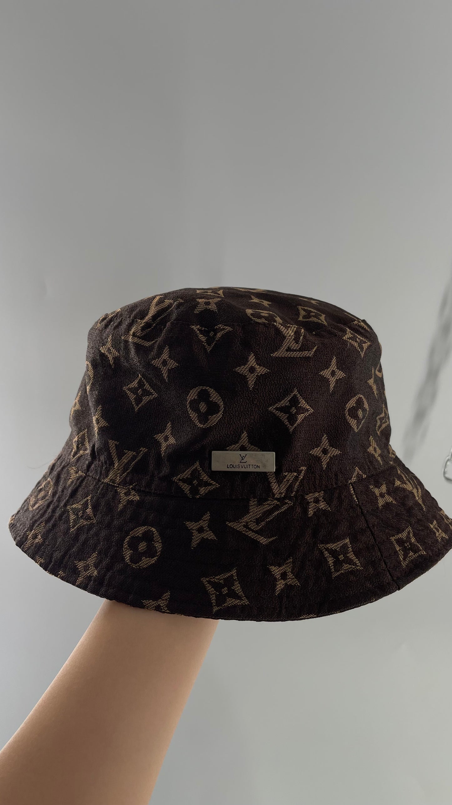 Unauthenticated Louis Vuitton Brown Monogram Bucket Hat
