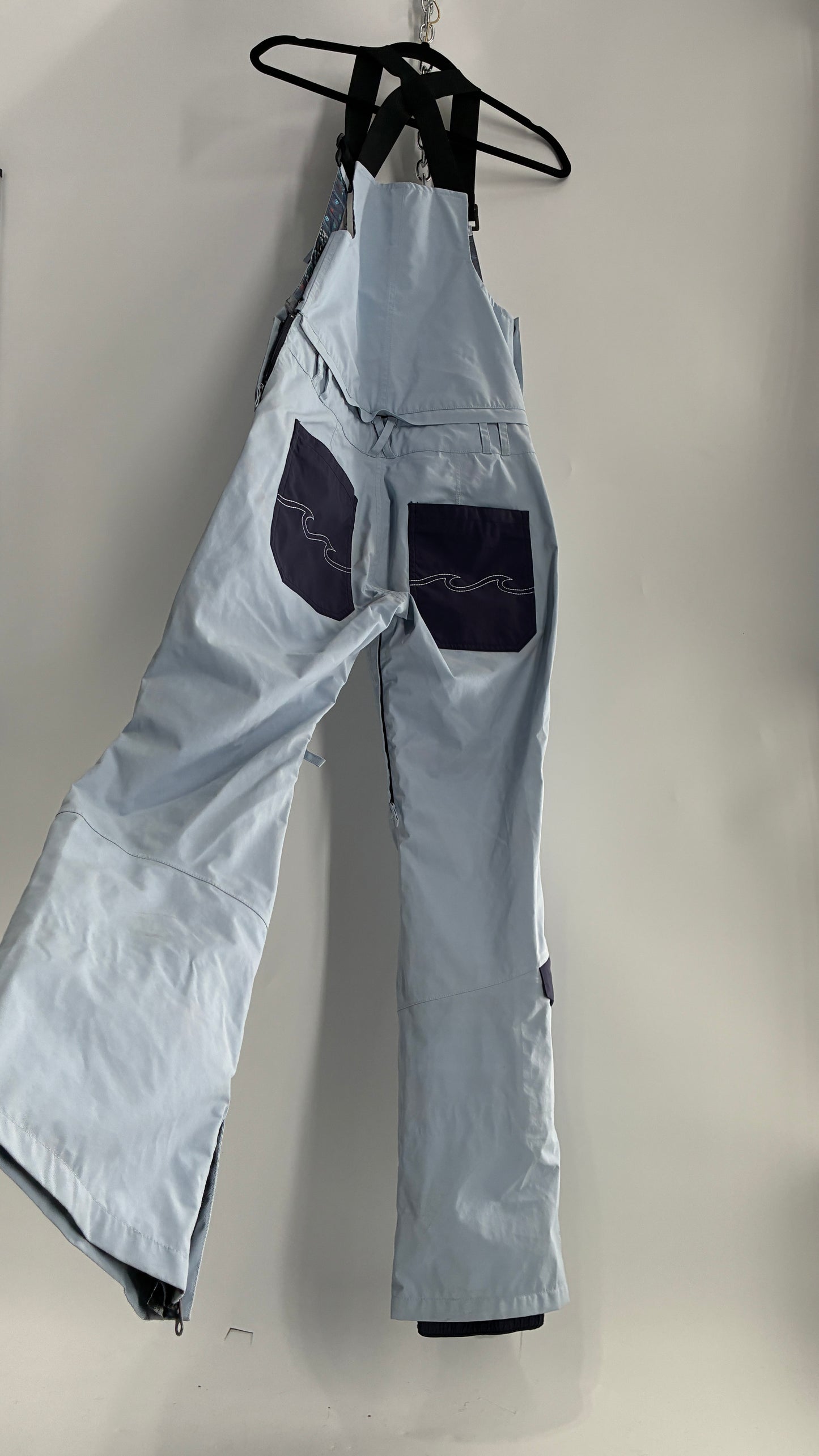 BILLABONG Light Blue Snowboarding Jumpsuit with Detachable Overalls (Small)