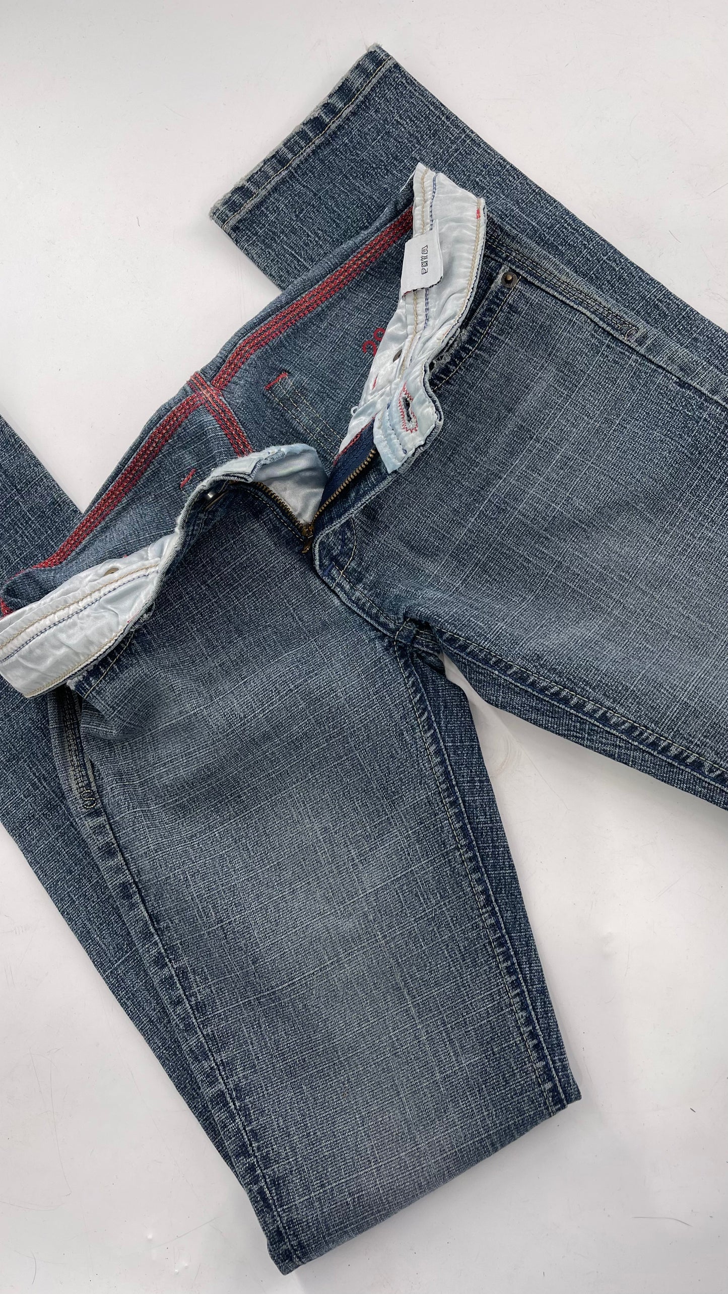 Vintage Smart AS JEANS Light Wash with Silver Metallic Female Posing Silhouette and Paulina Field Embroidery (28)